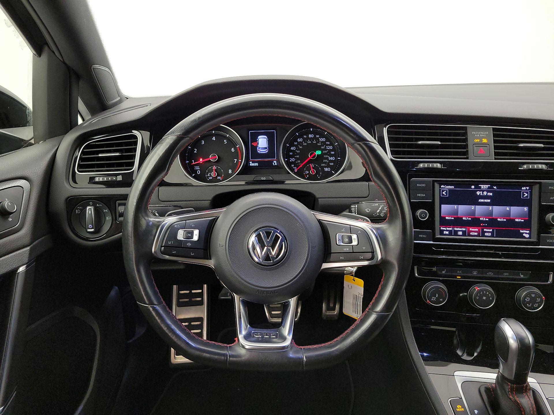 Thumbnail: 2021 Volkswagen Golf - 10