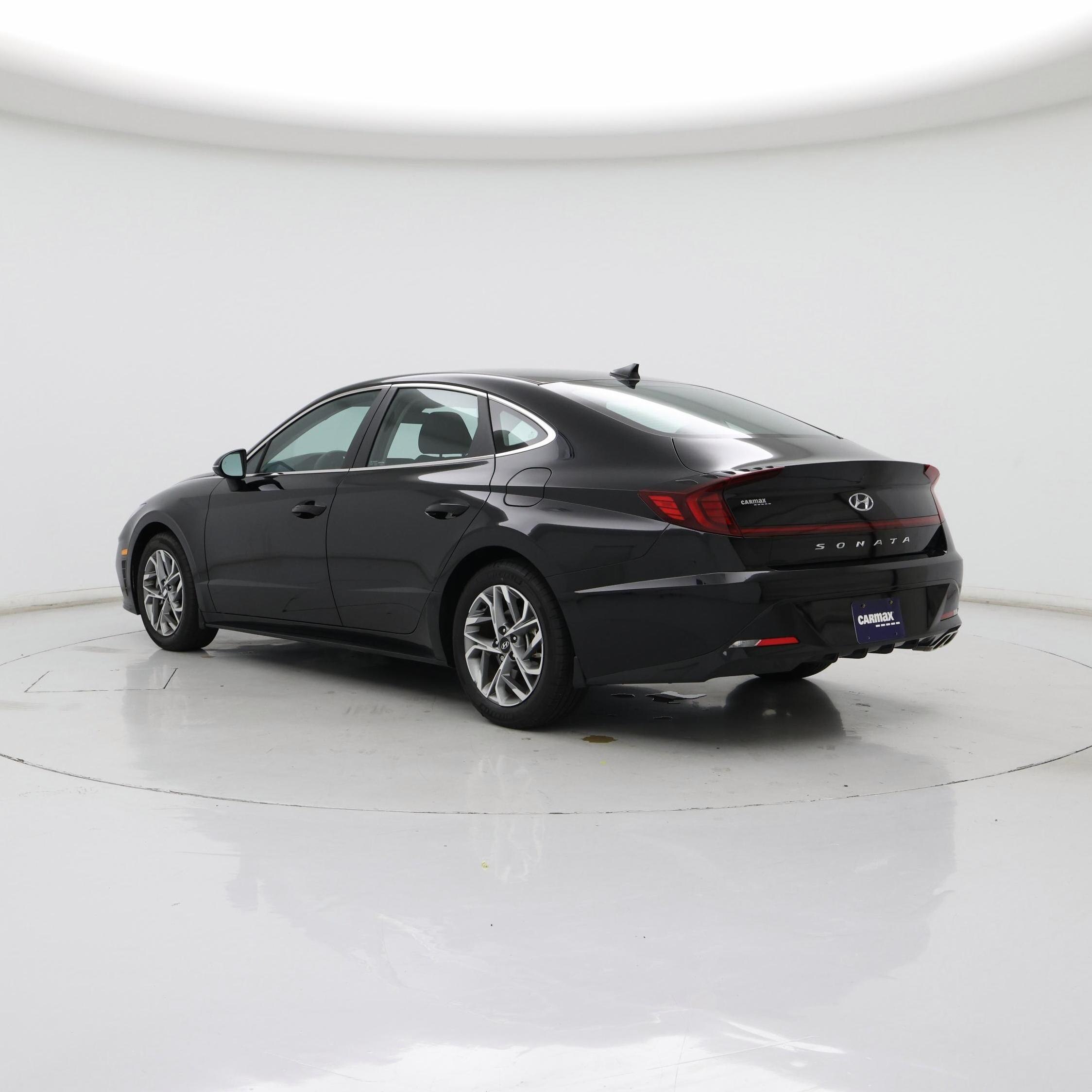 Thumbnail: 2023 Hyundai Sonata - 2