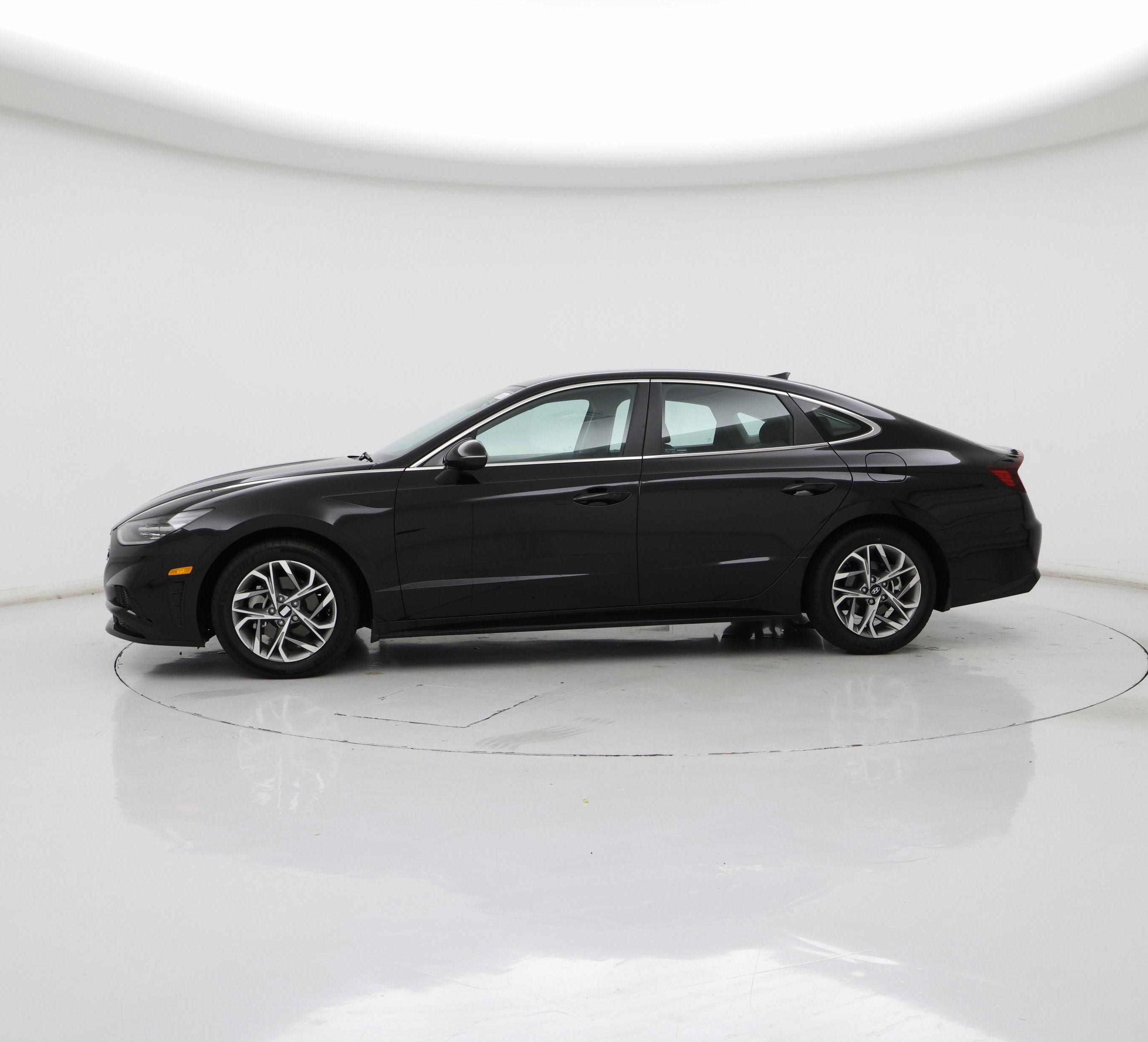 Thumbnail: 2023 Hyundai Sonata - 3