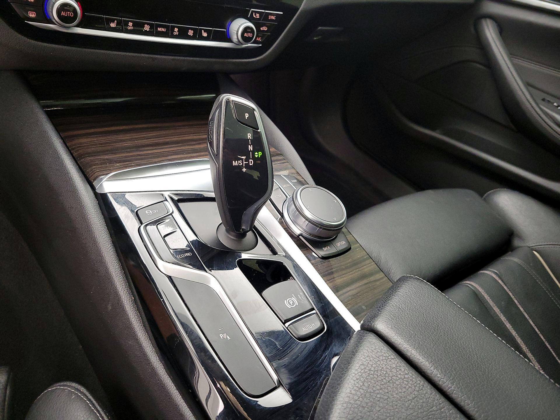 Thumbnail: 2018 BMW 5 Series - 16