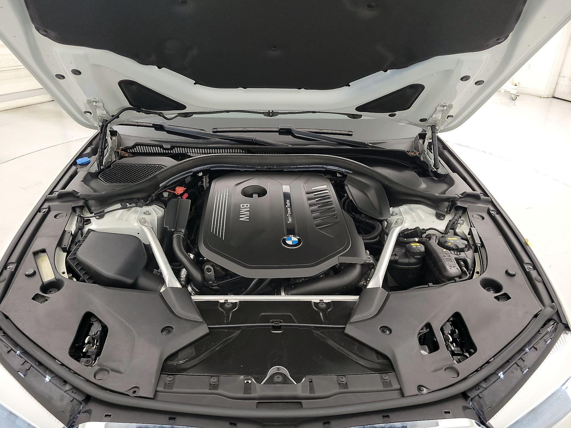 Thumbnail: 2018 BMW 5 Series - 19