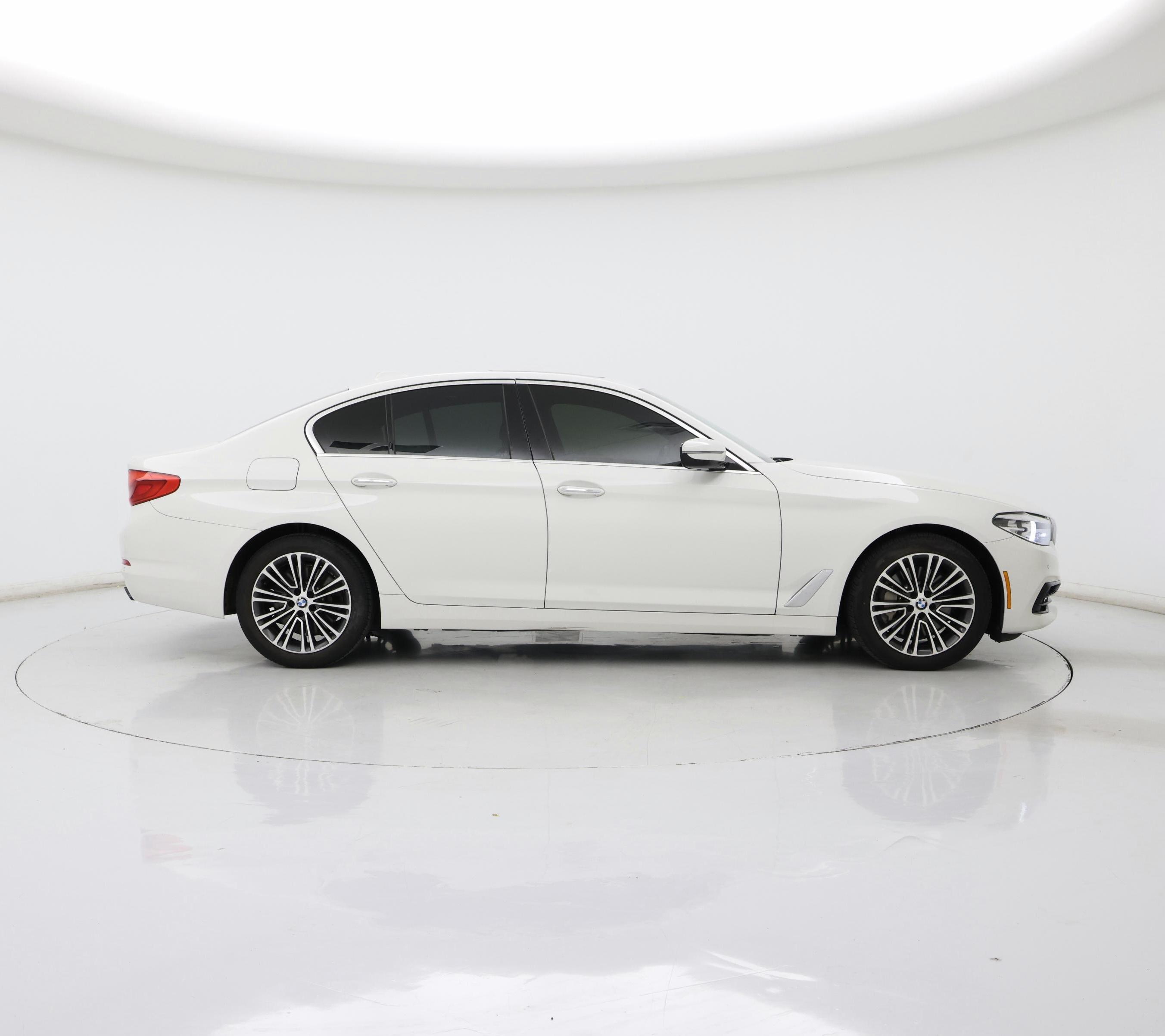 Thumbnail: 2018 BMW 5 Series - 7