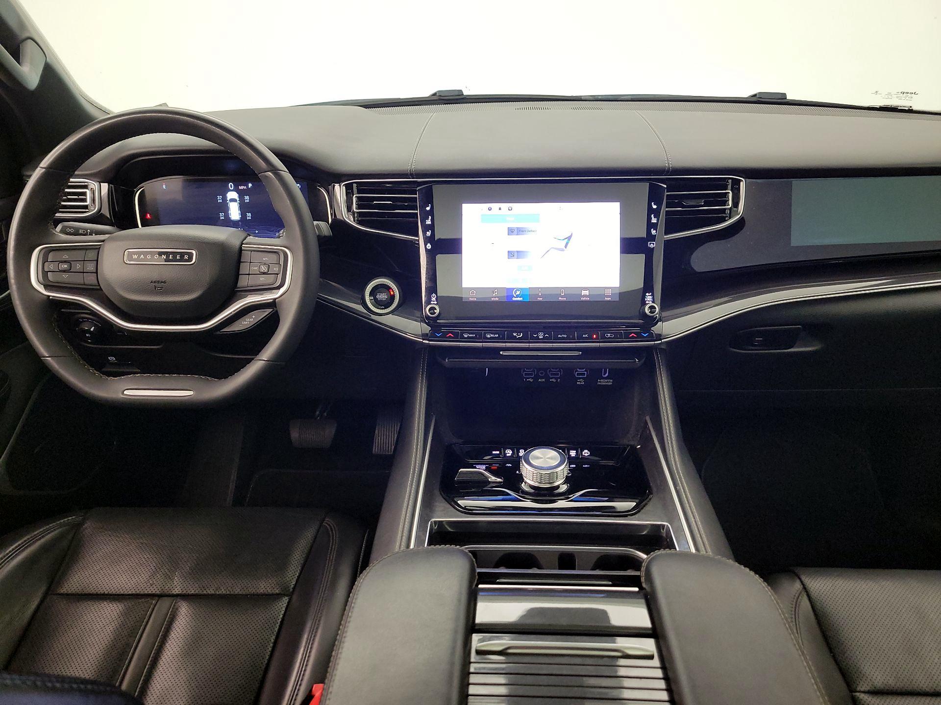 Thumbnail: 2022 Jeep Wagoneer - 9