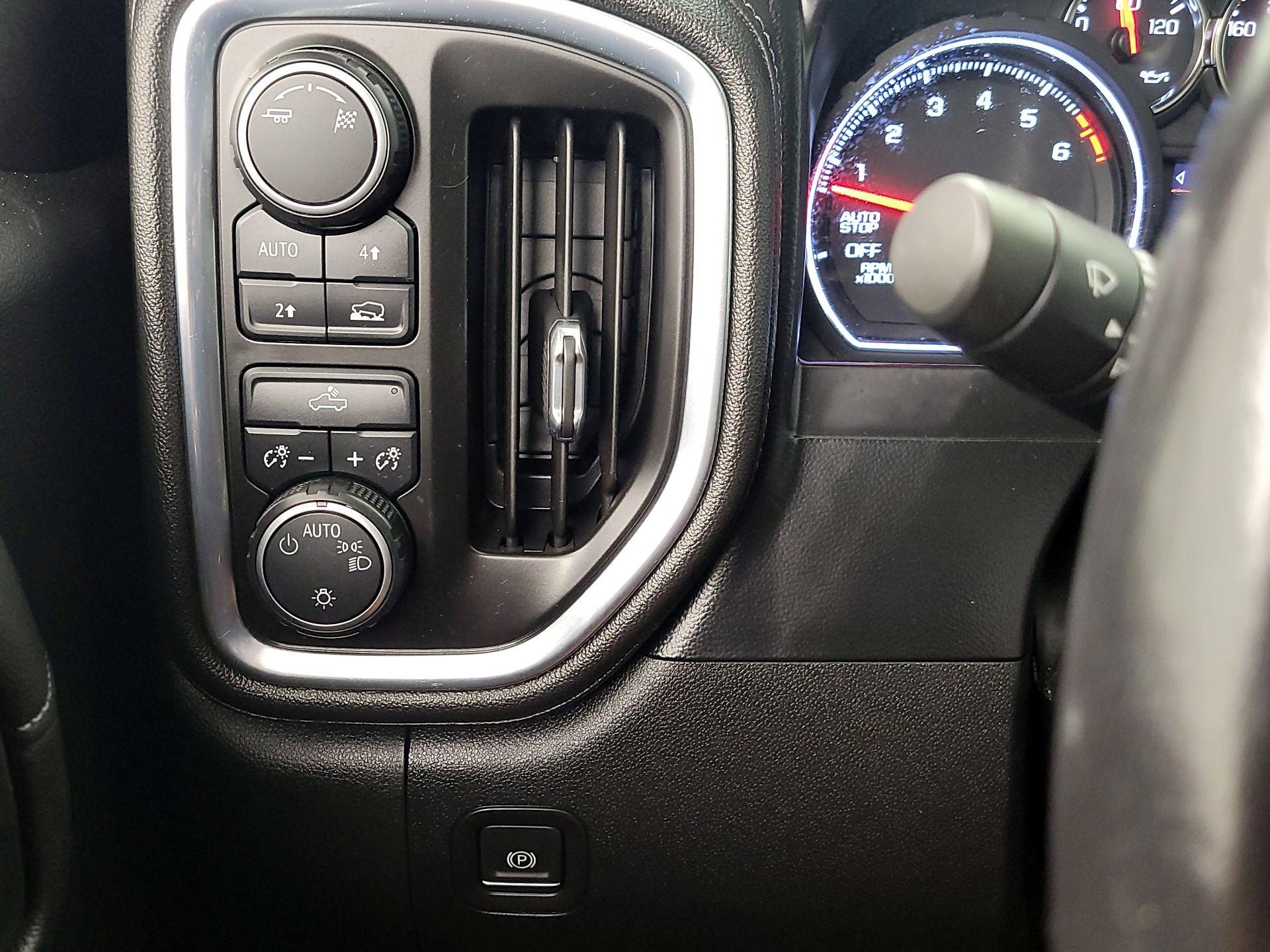 Thumbnail: 2019 Chevrolet Silverado 1500 - 13