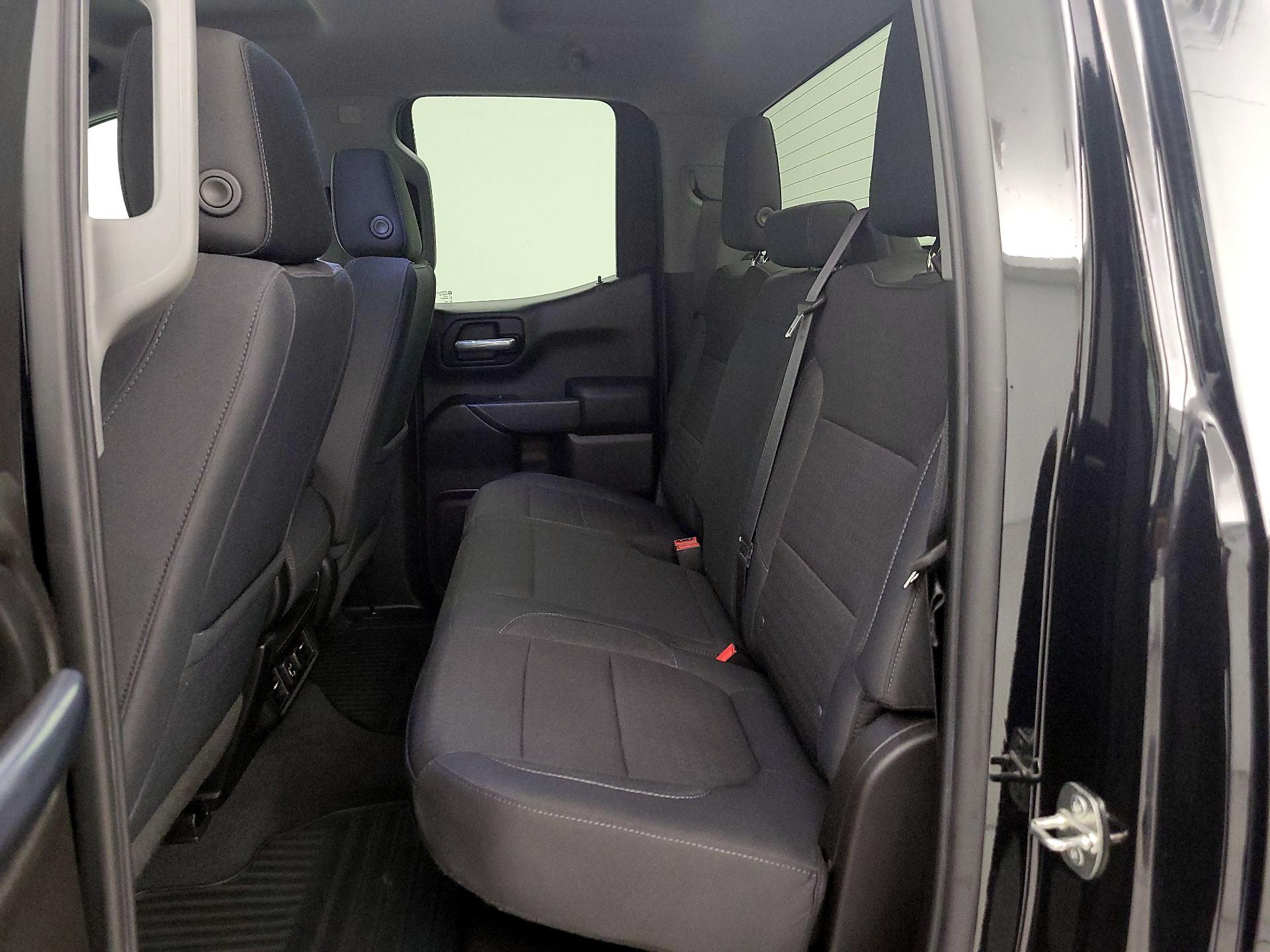 Thumbnail: 2019 Chevrolet Silverado 1500 - 19
