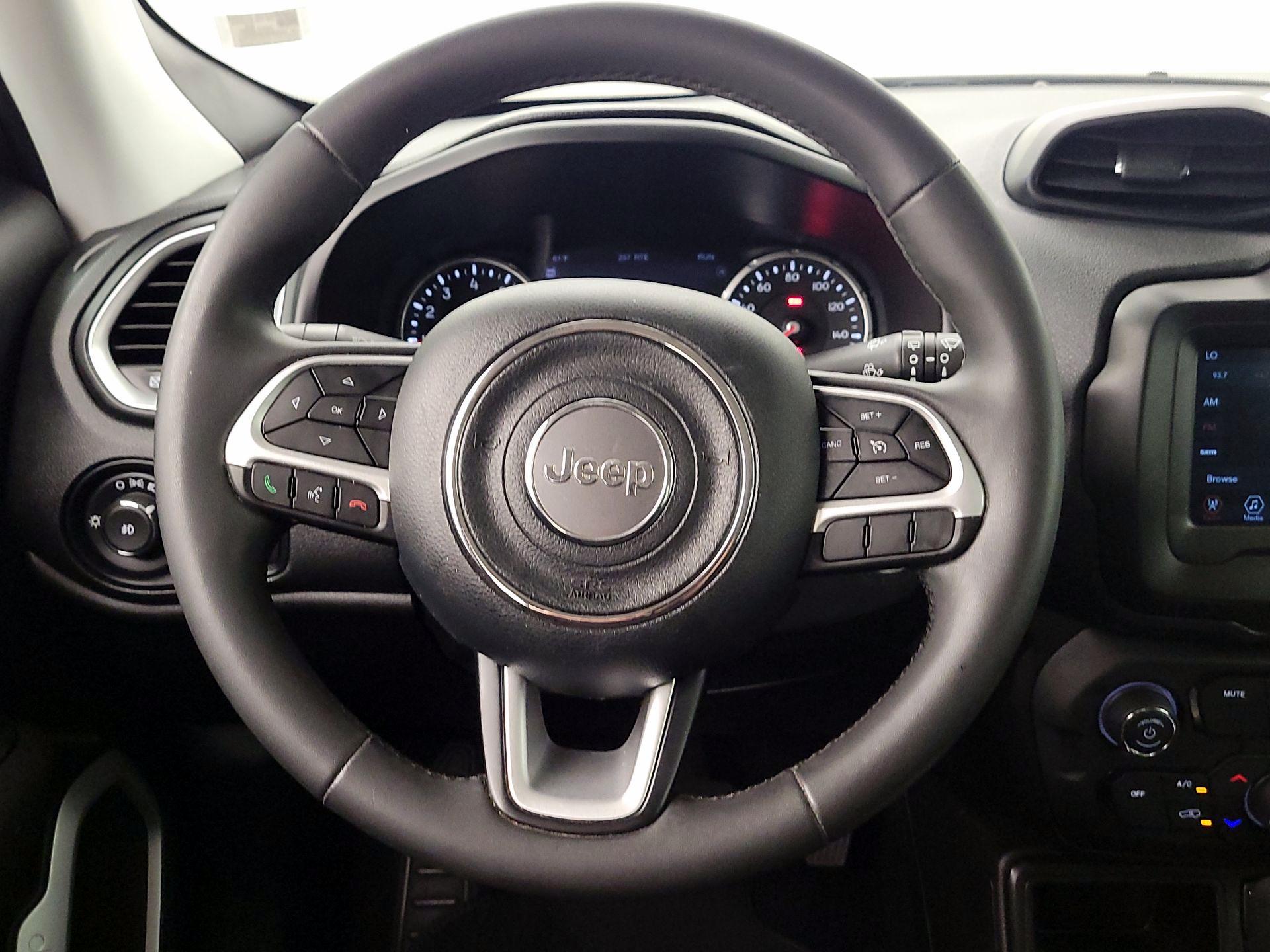 Thumbnail: 2021 Jeep Renegade - 10