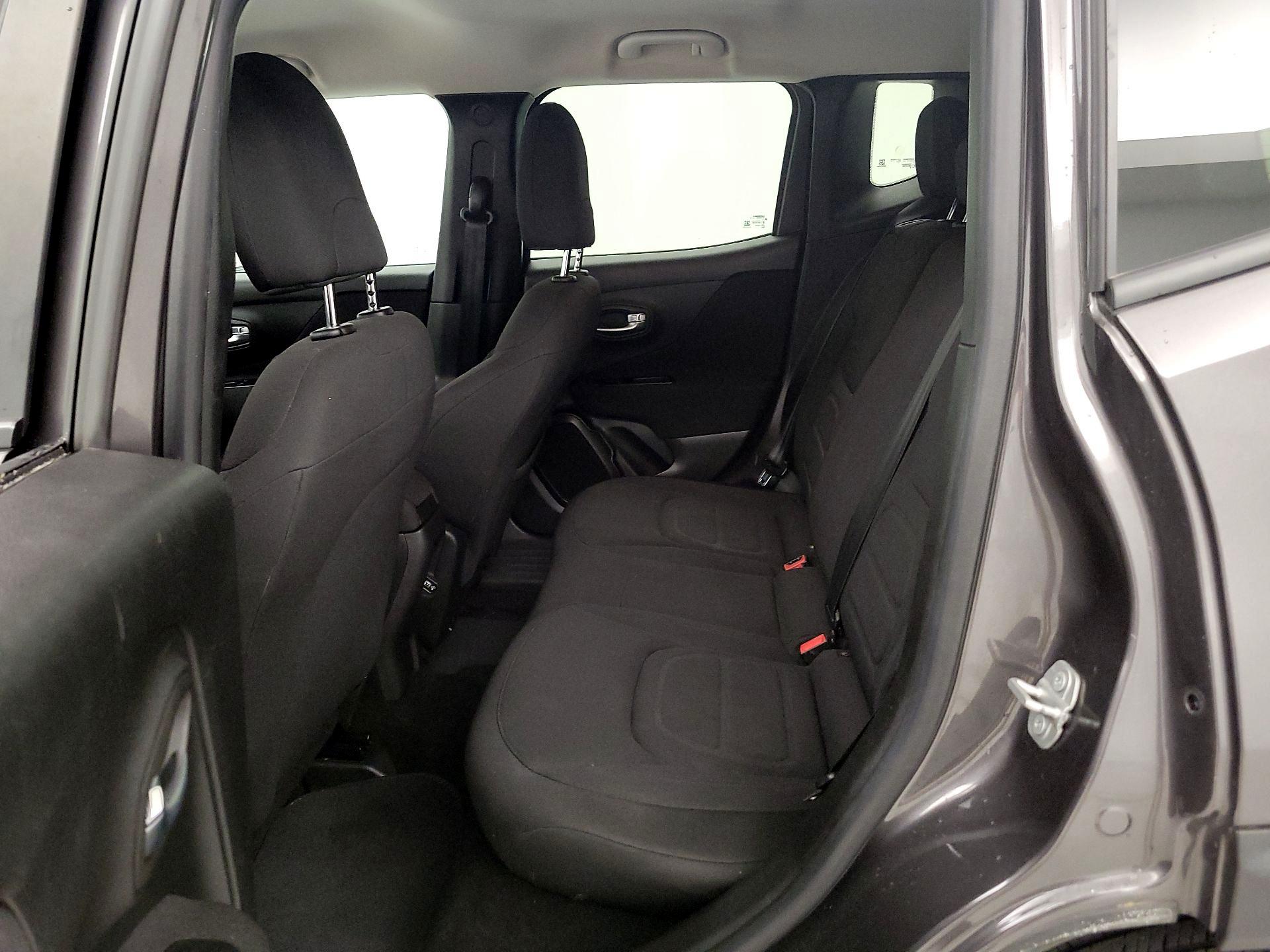 Thumbnail: 2021 Jeep Renegade - 19