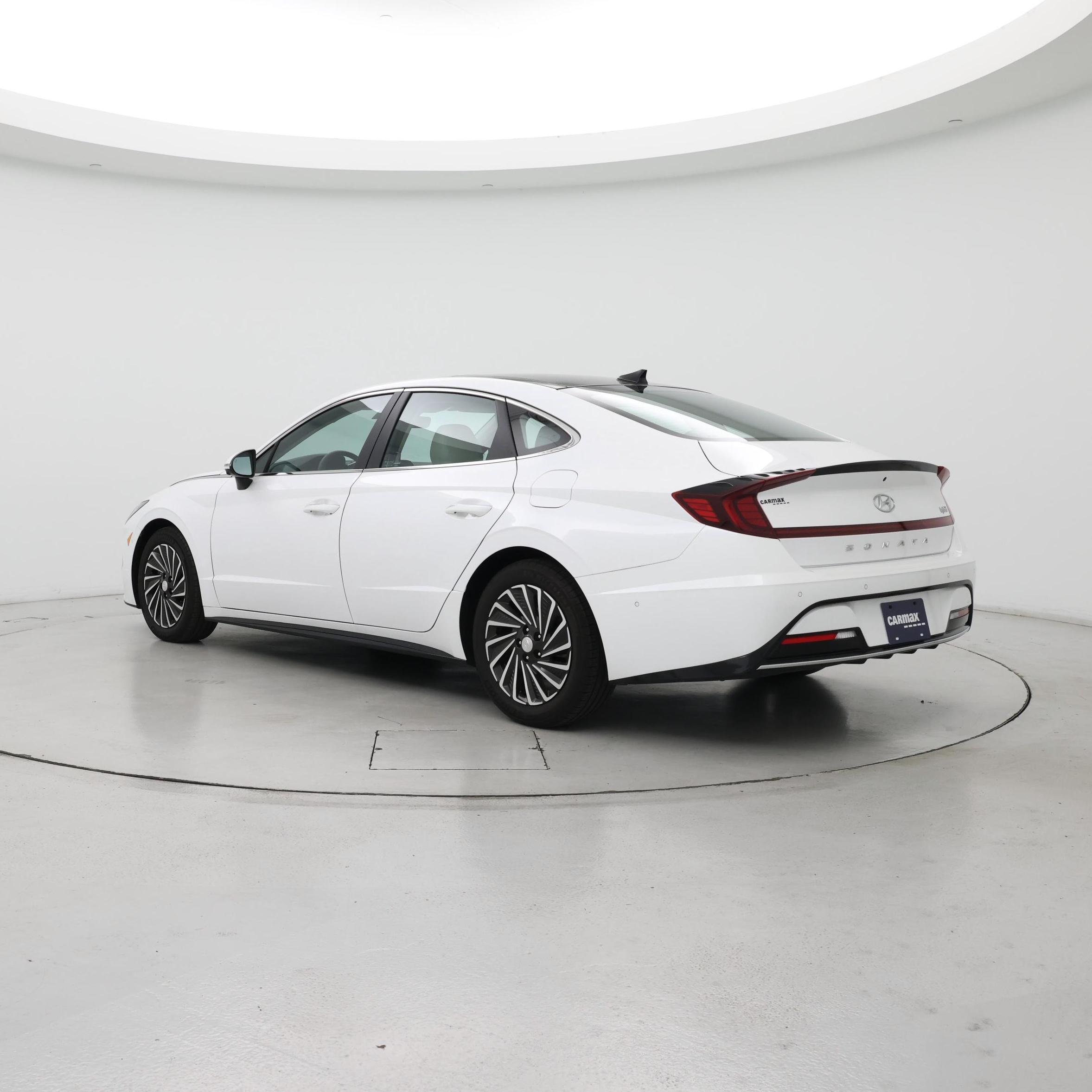 Thumbnail: 2023 Hyundai Sonata - 2