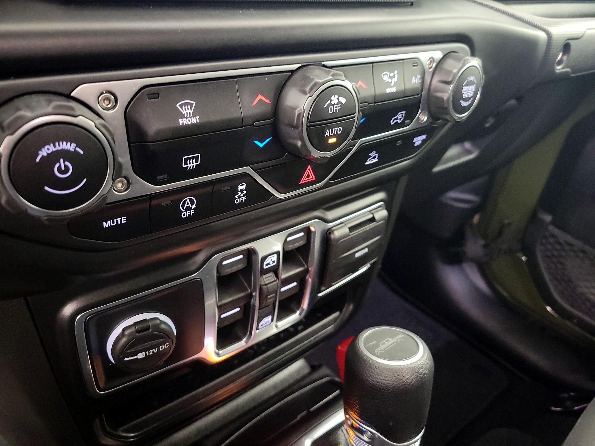 Thumbnail: 2022 Jeep Gladiator - 16
