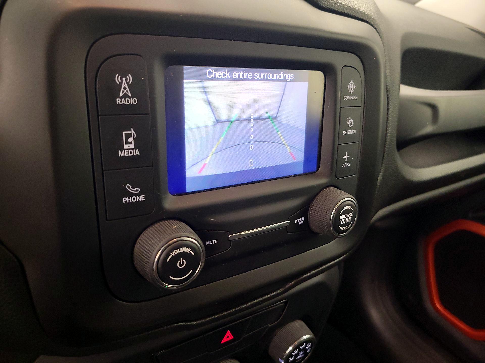 Thumbnail: 2019 Jeep Renegade - 14