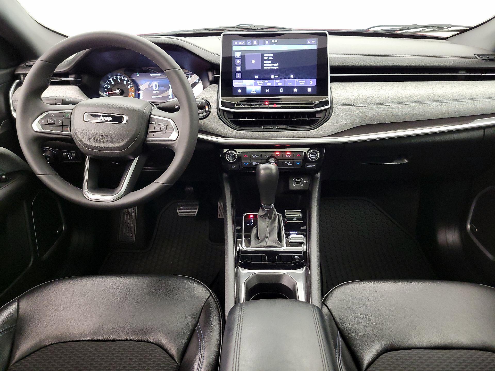 Thumbnail: 2023 Jeep Compass - 9