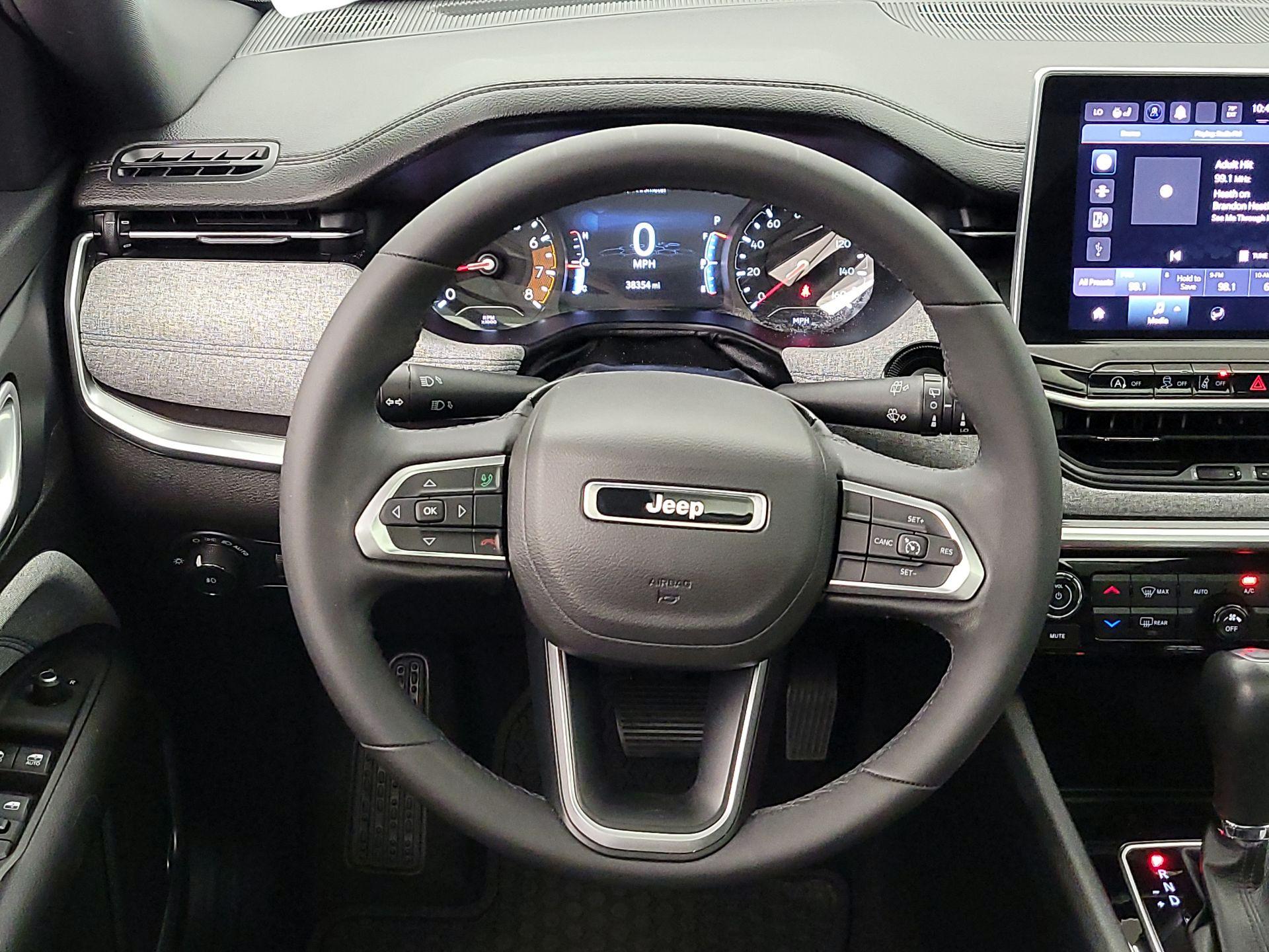 Thumbnail: 2023 Jeep Compass - 10