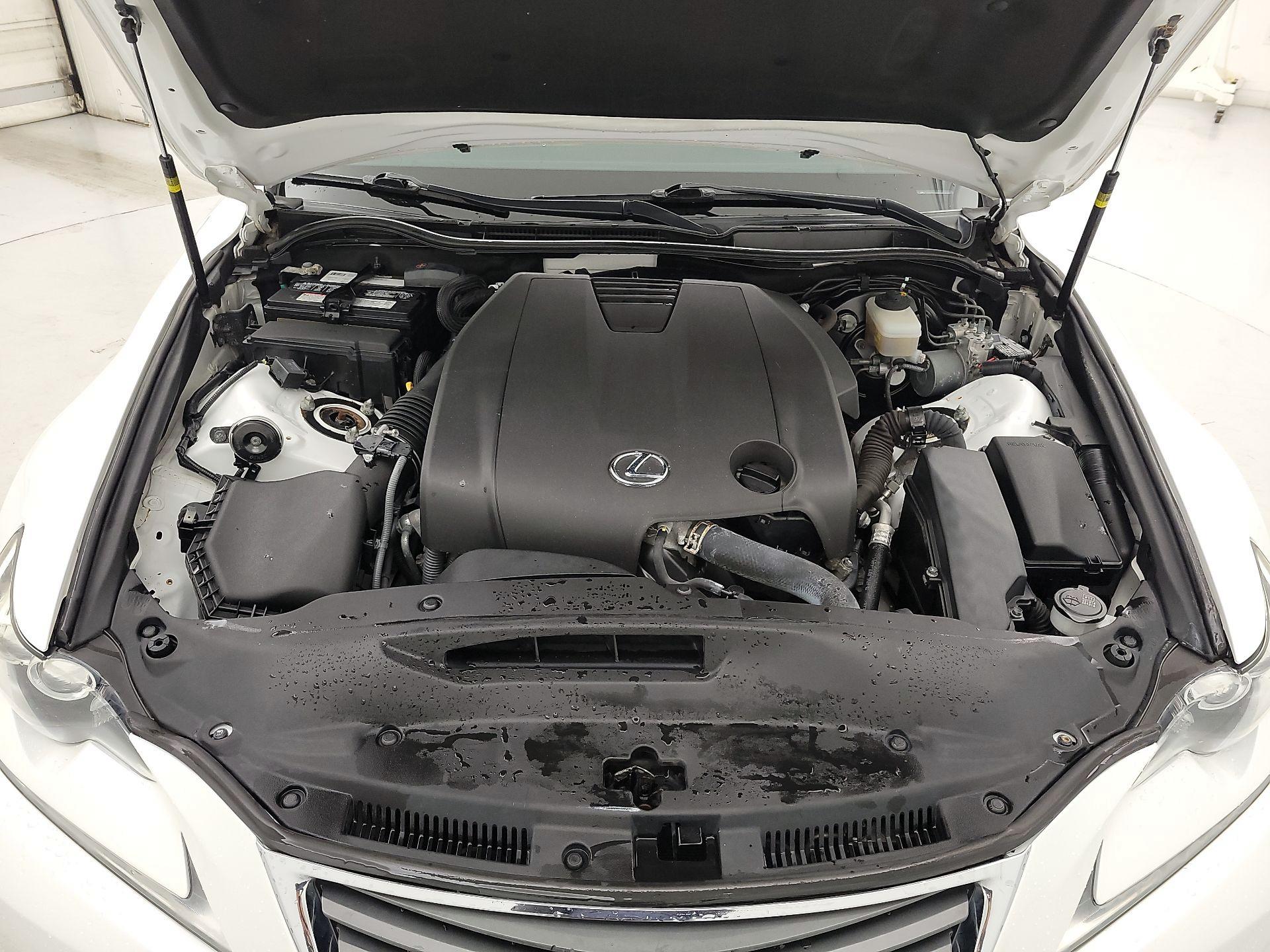 Thumbnail: 2014 Lexus IS - 19
