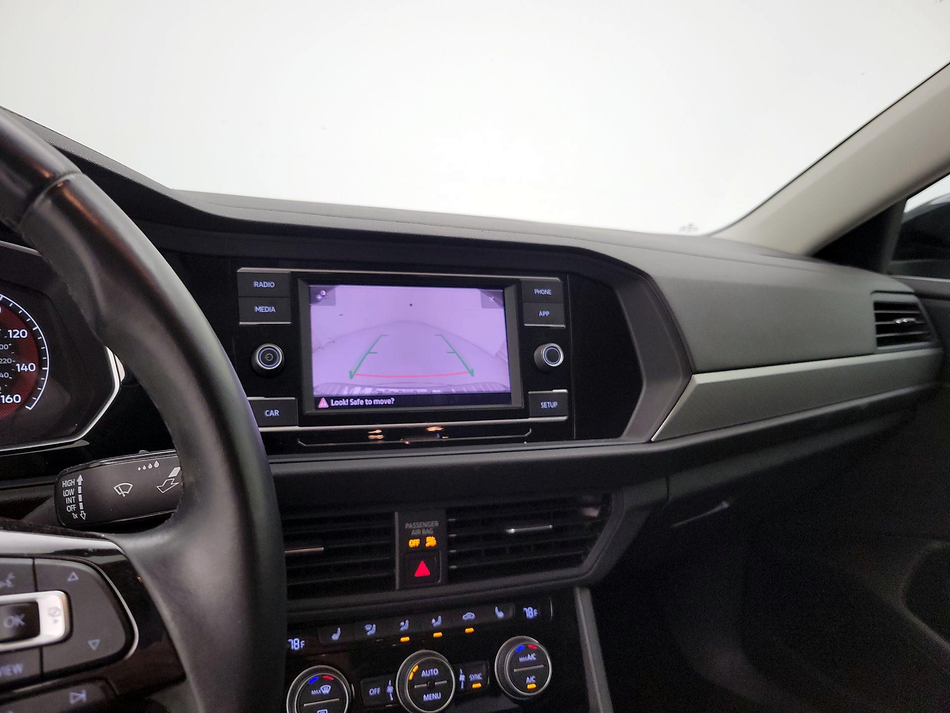 Thumbnail: 2019 Volkswagen Jetta - 13