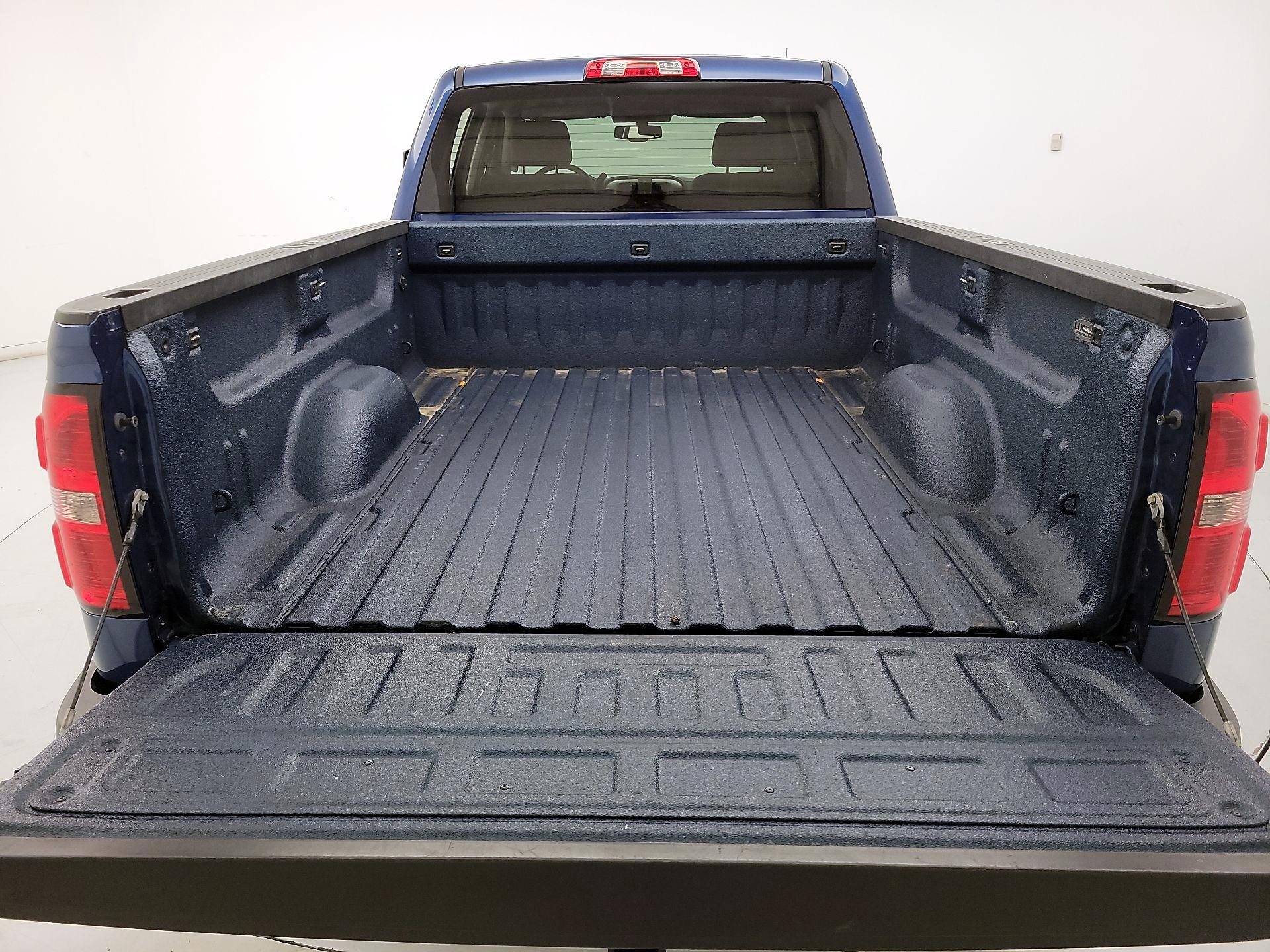Thumbnail: 2015 GMC Sierra 2500 - 17