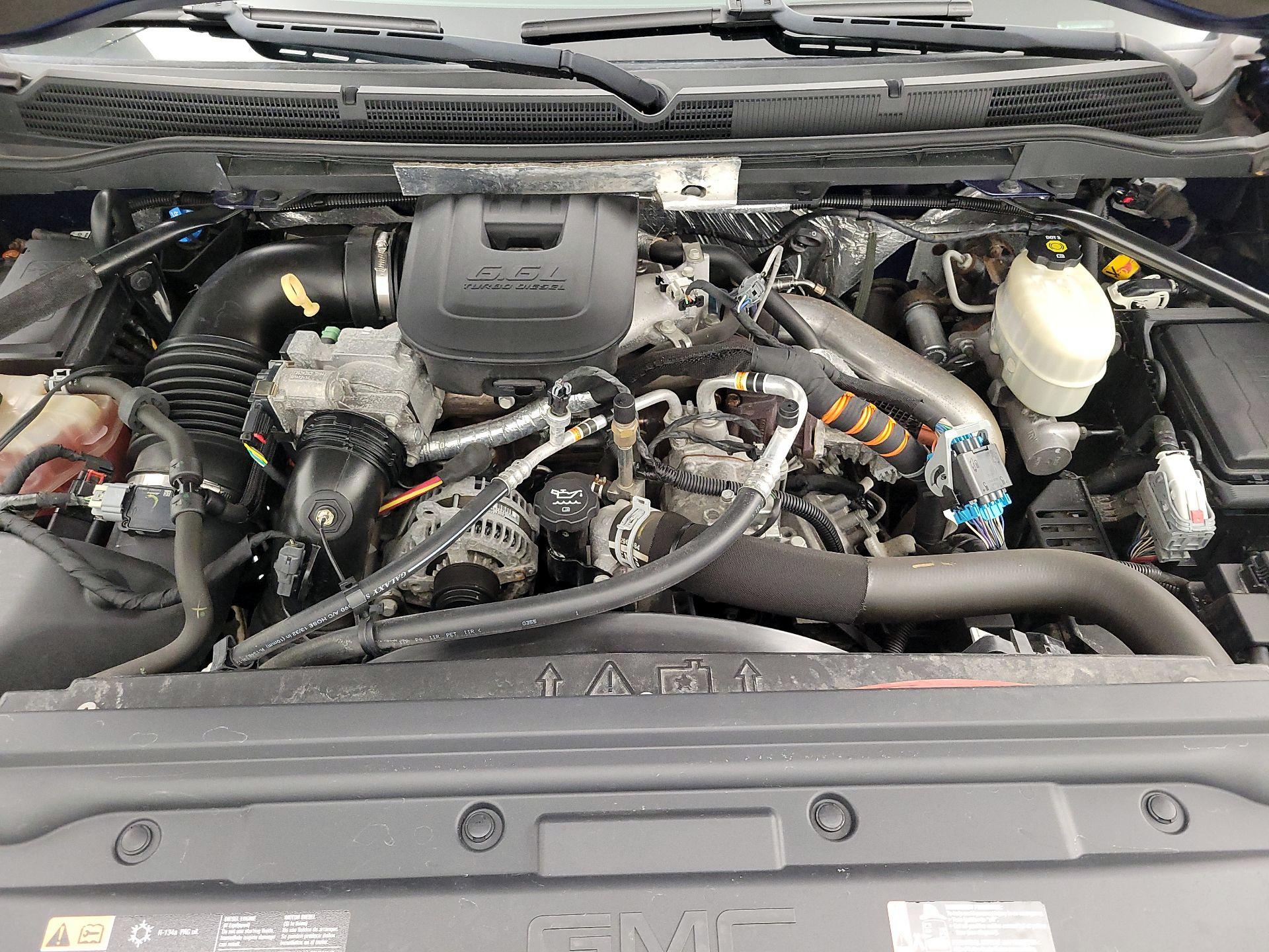 Thumbnail: 2015 GMC Sierra 2500 - 18