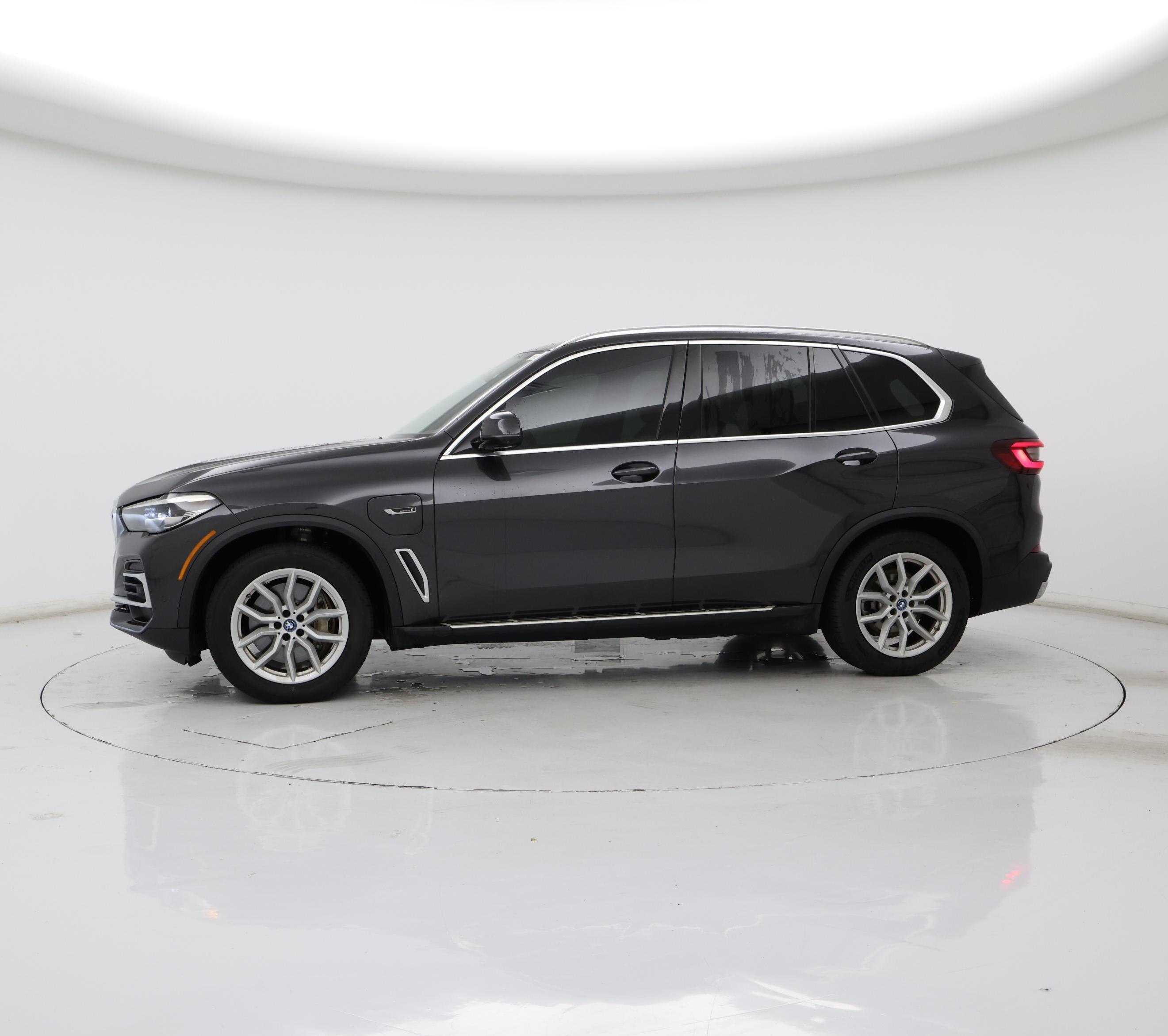Thumbnail: 2023 BMW X5 - 3
