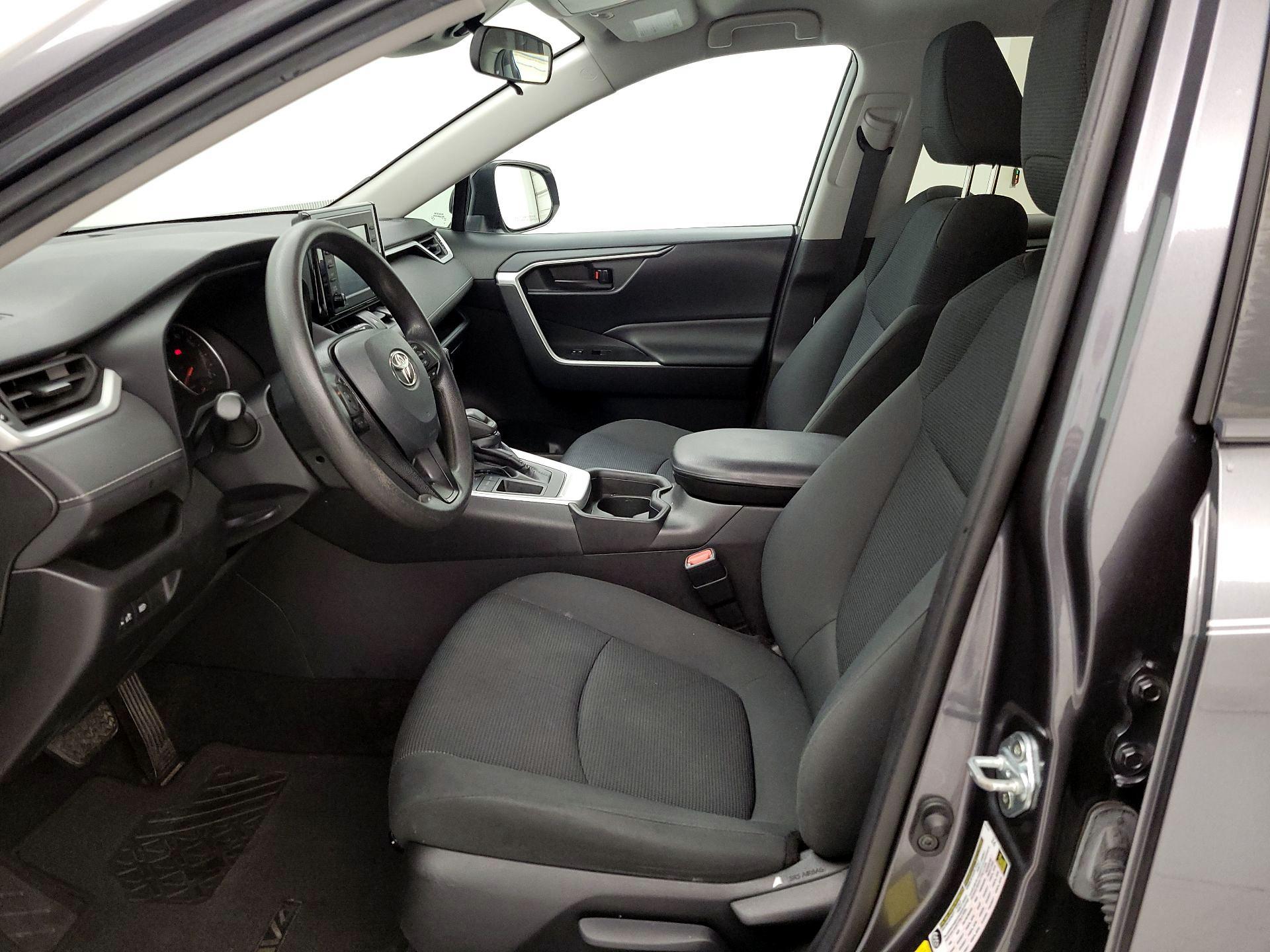 Thumbnail: 2021 Toyota RAV4 - 11