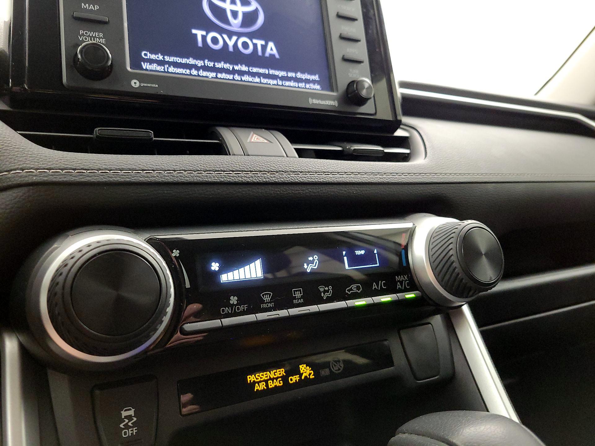 Thumbnail: 2021 Toyota RAV4 - 14