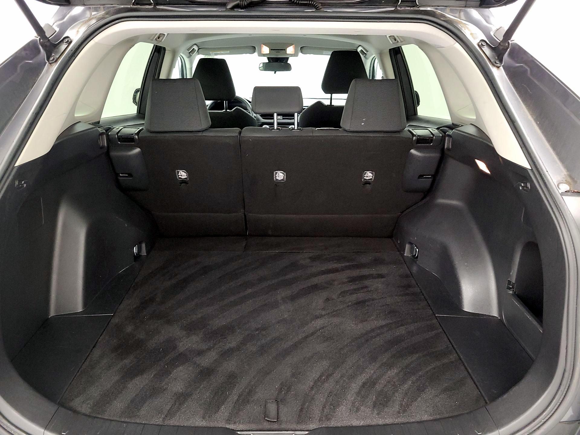 Thumbnail: 2021 Toyota RAV4 - 16