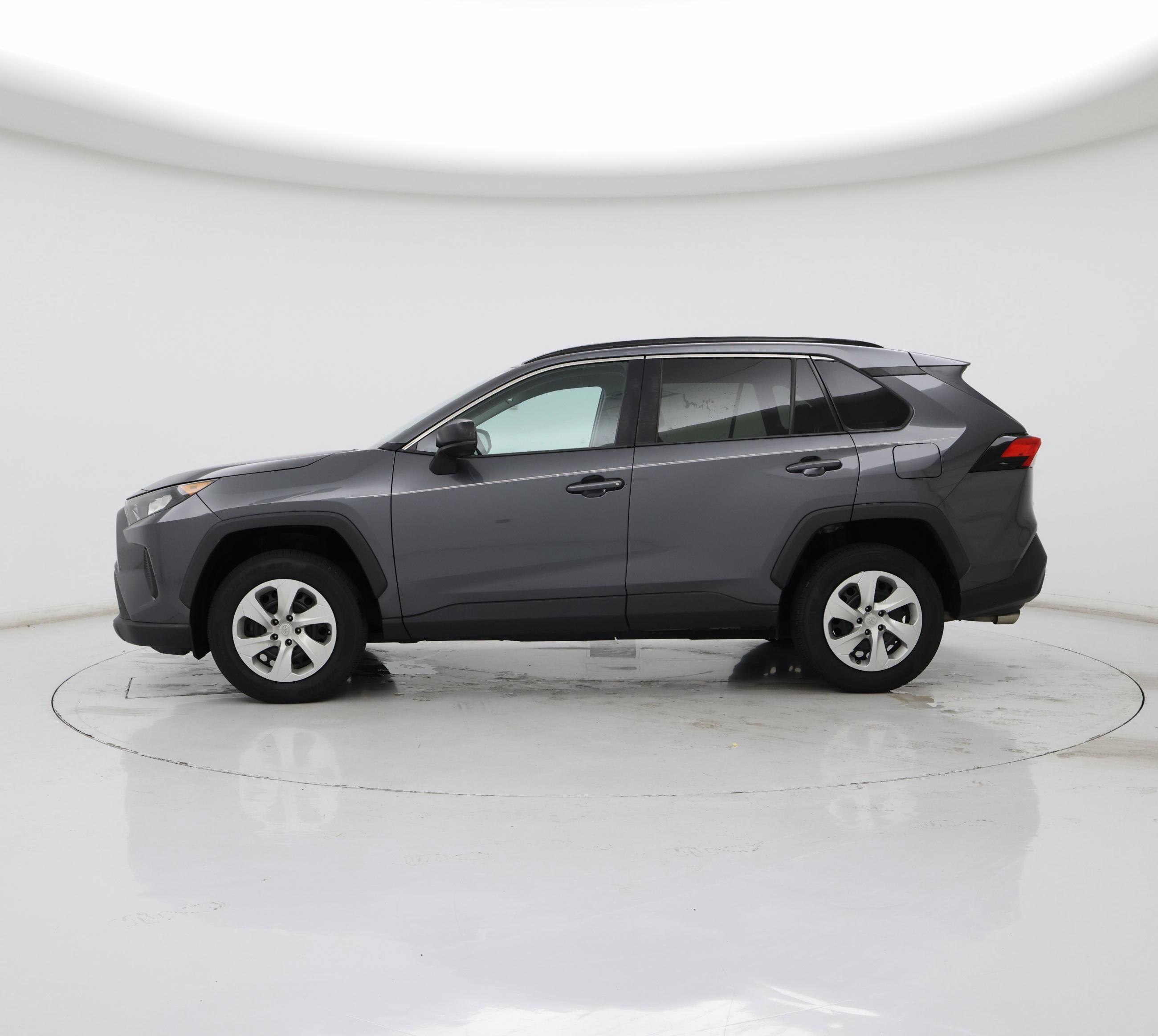 Thumbnail: 2021 Toyota RAV4 - 3