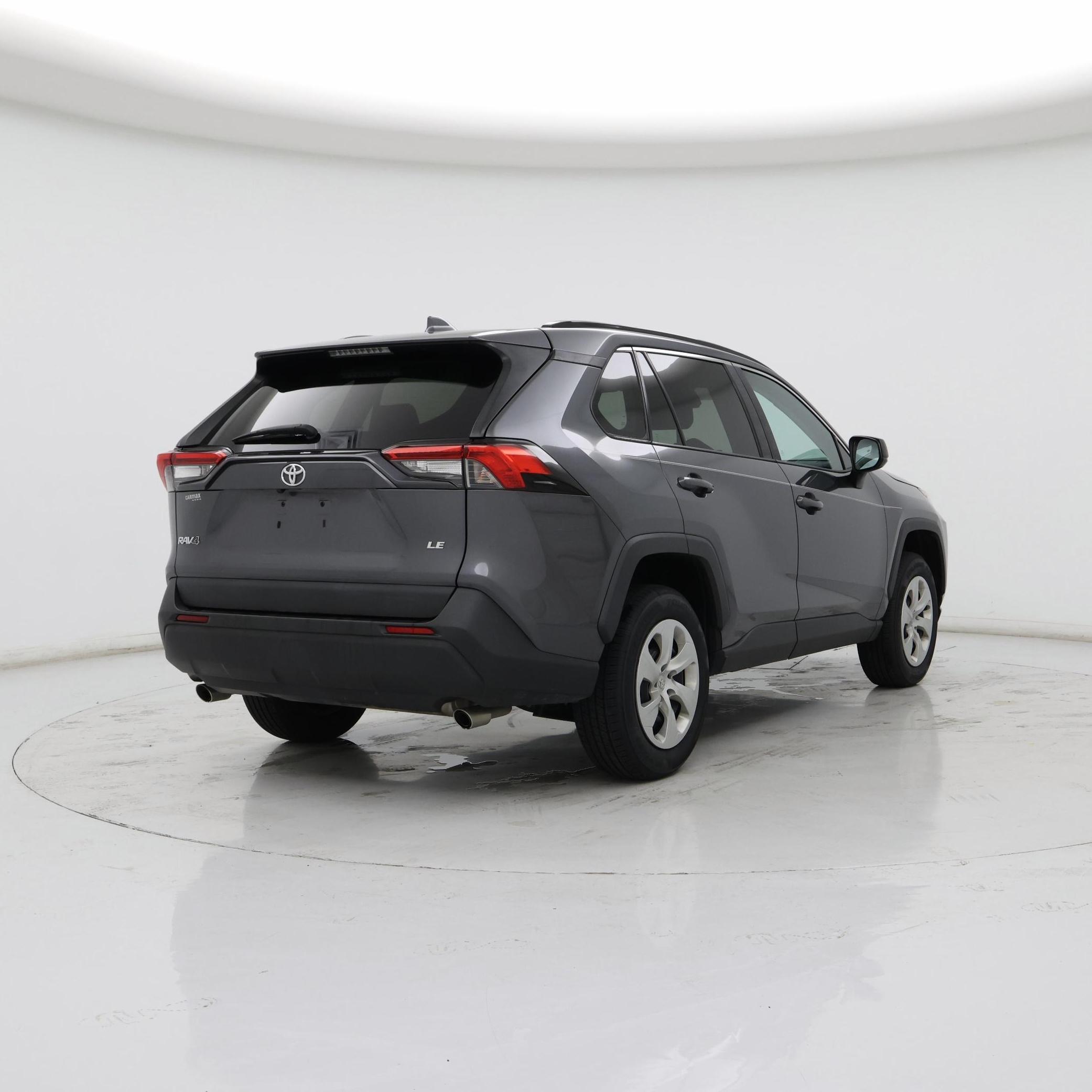 Thumbnail: 2021 Toyota RAV4 - 8
