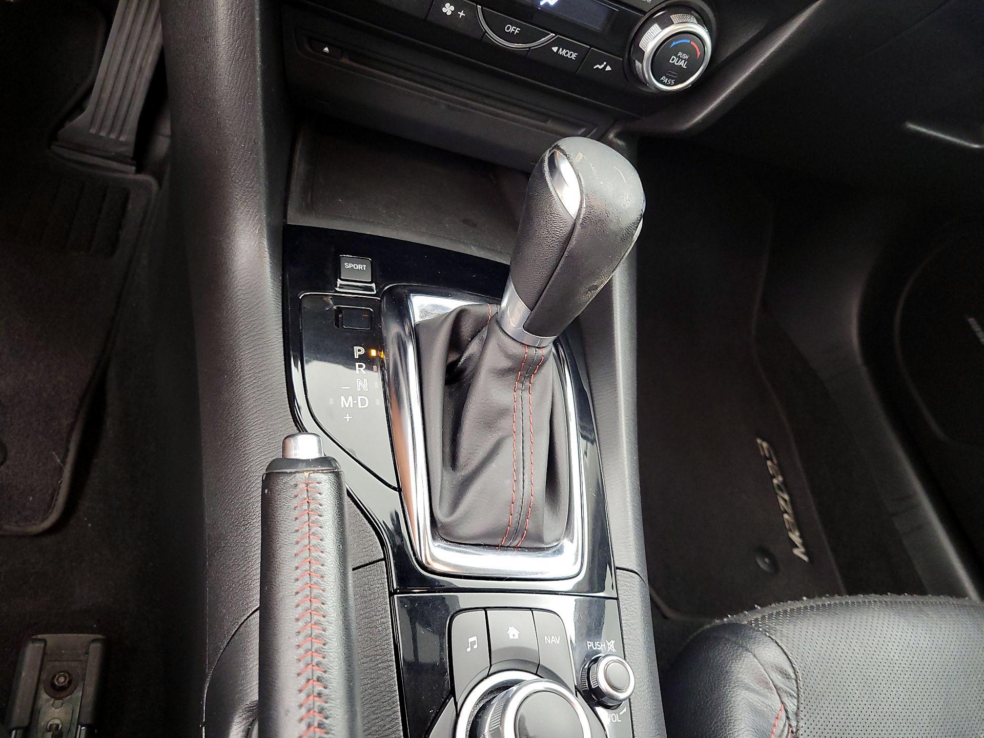 Thumbnail: 2015 Mazda Mazda3 - 16