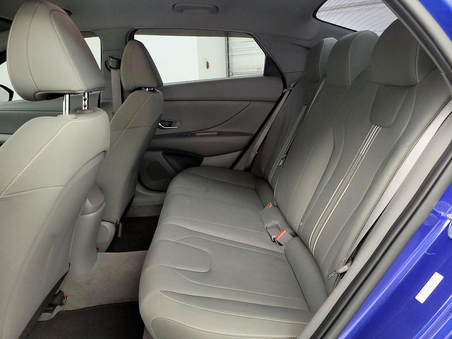 Thumbnail: 2021 Hyundai Elantra - 18