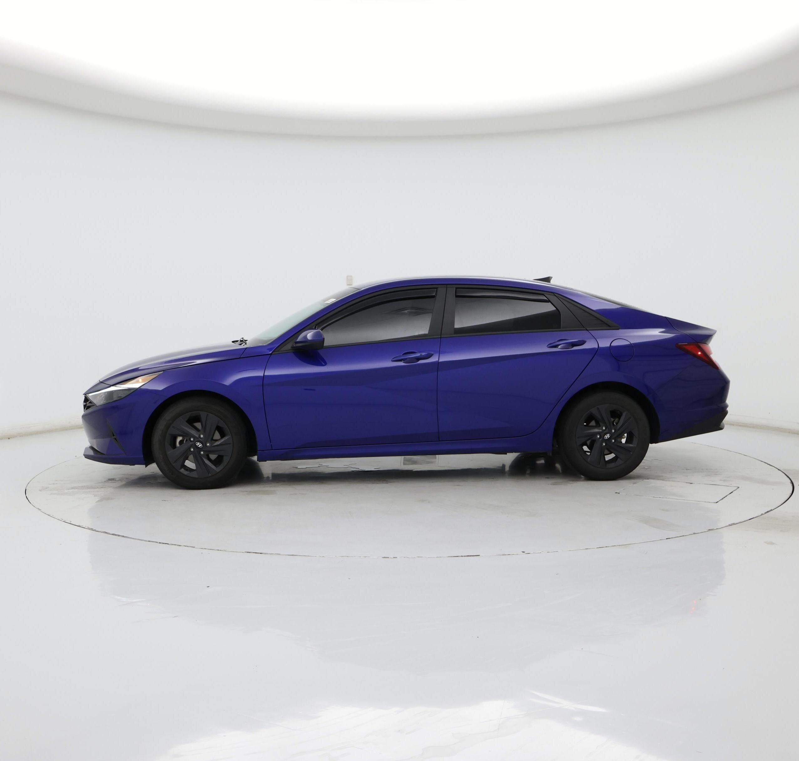 Thumbnail: 2021 Hyundai Elantra - 3