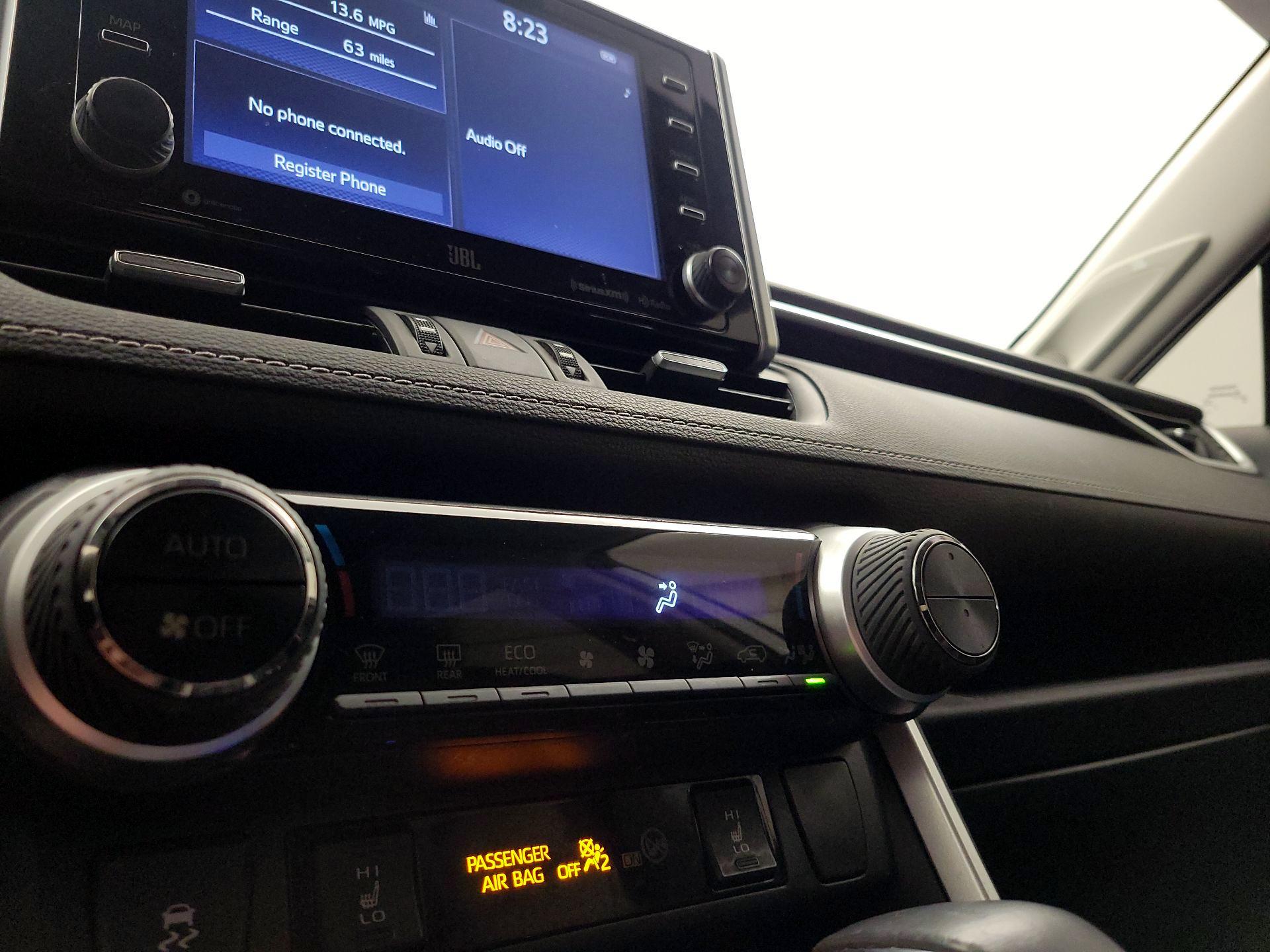 Thumbnail: 2019 Toyota RAV4 - 14