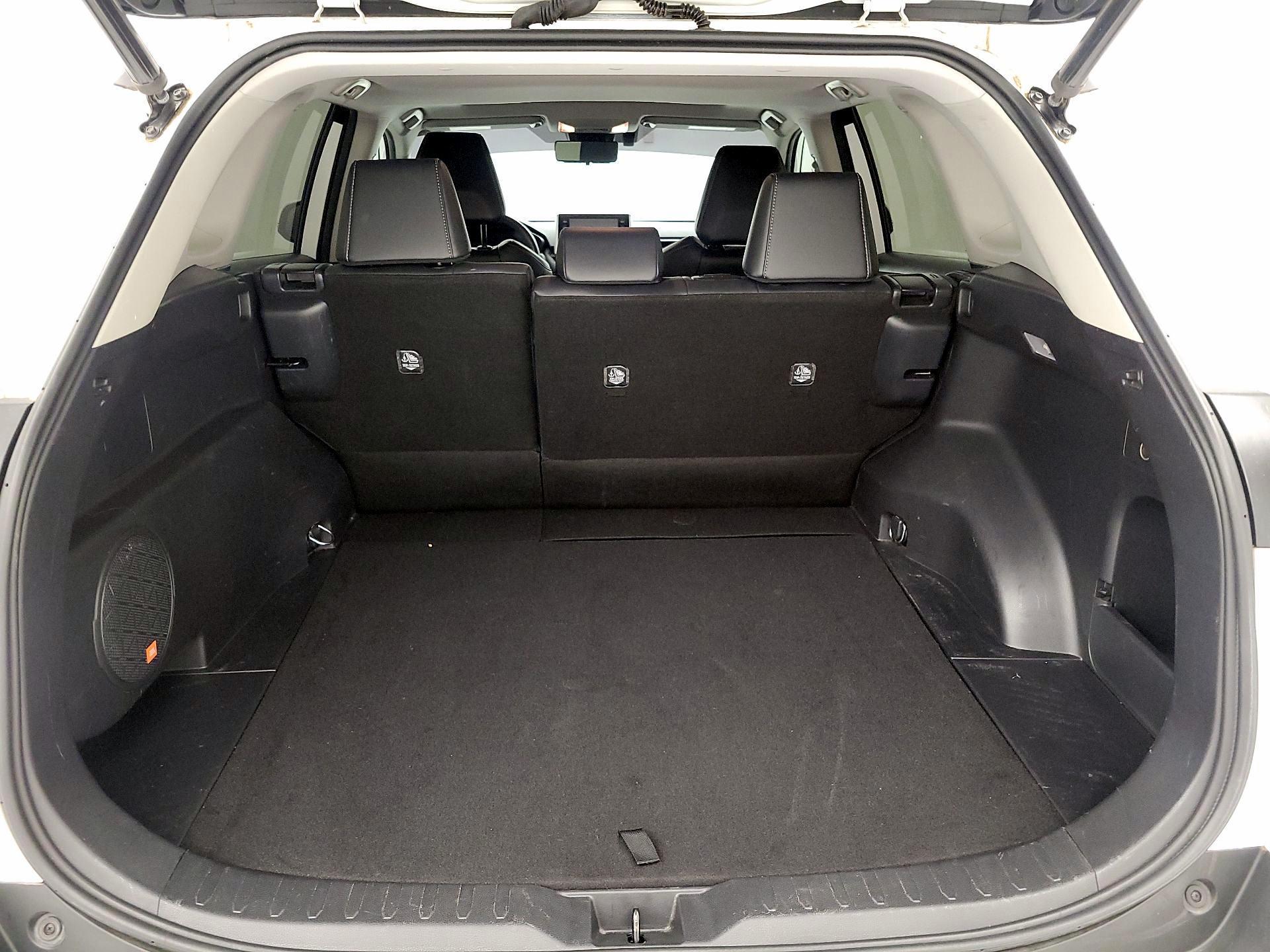 Thumbnail: 2019 Toyota RAV4 - 16