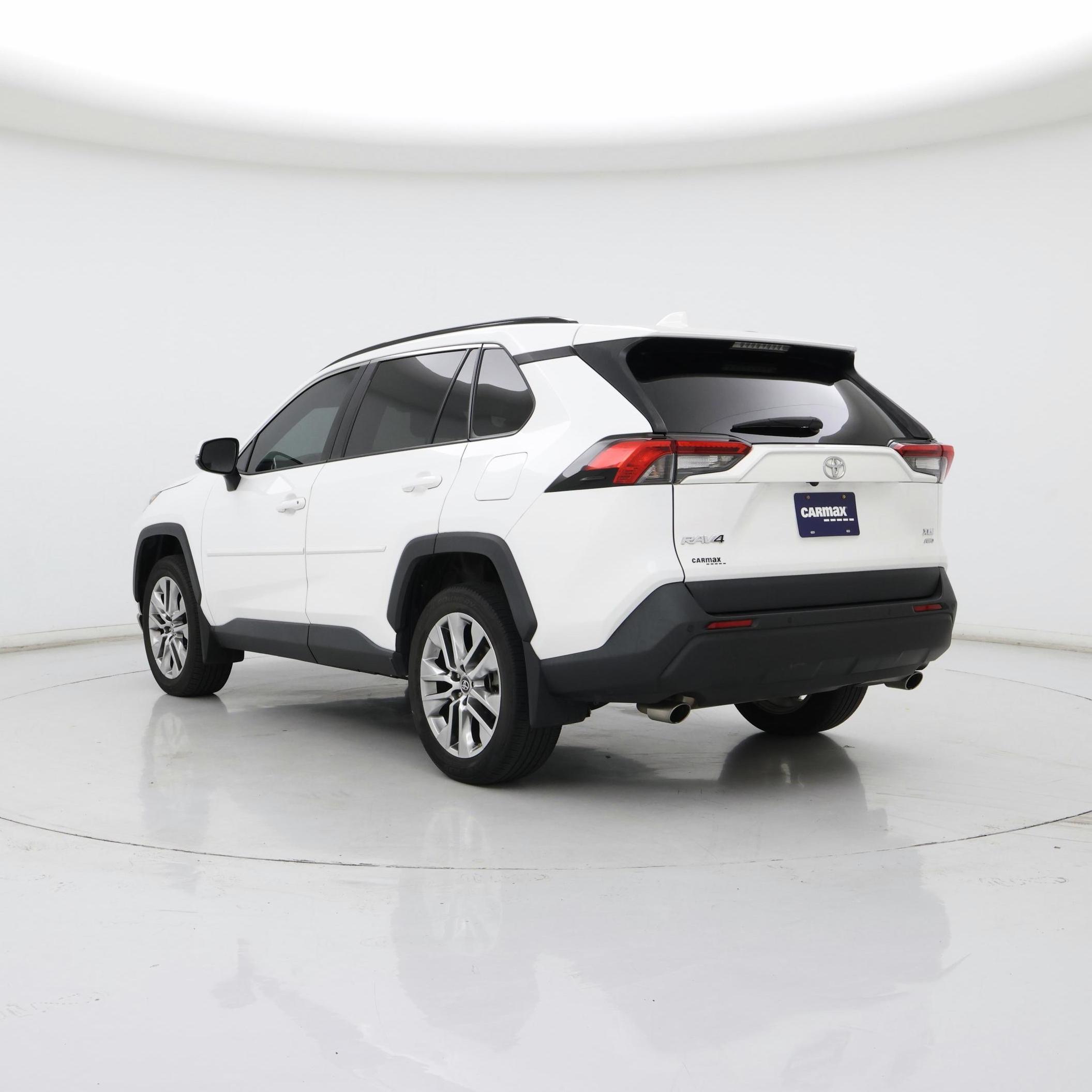 Thumbnail: 2019 Toyota RAV4 - 2