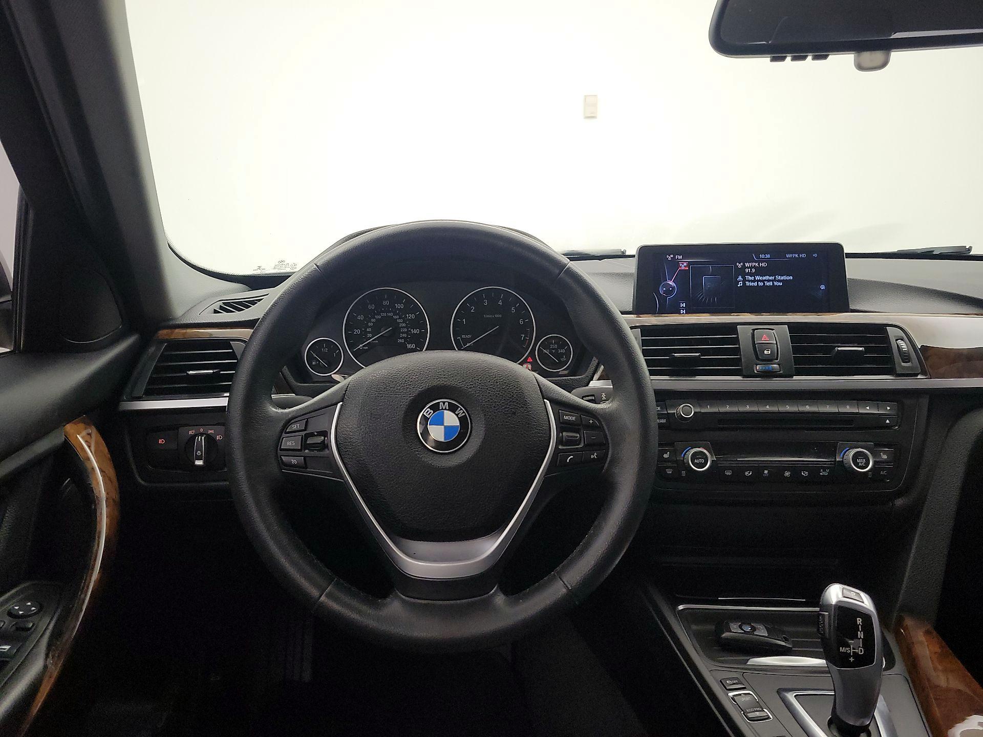 Thumbnail: 2014 BMW 3 Series - 10
