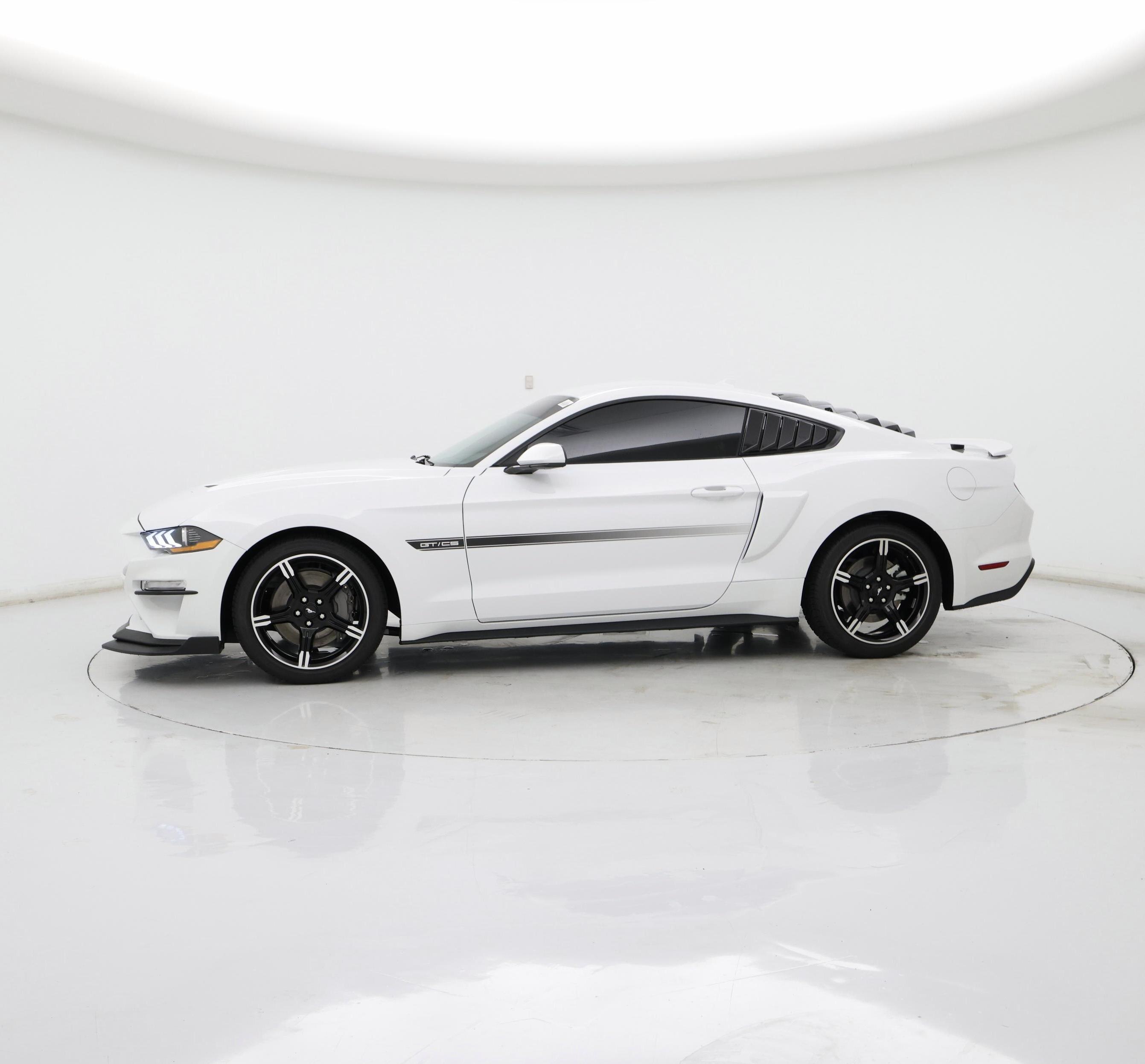 Thumbnail: 2021 Ford Mustang - 3
