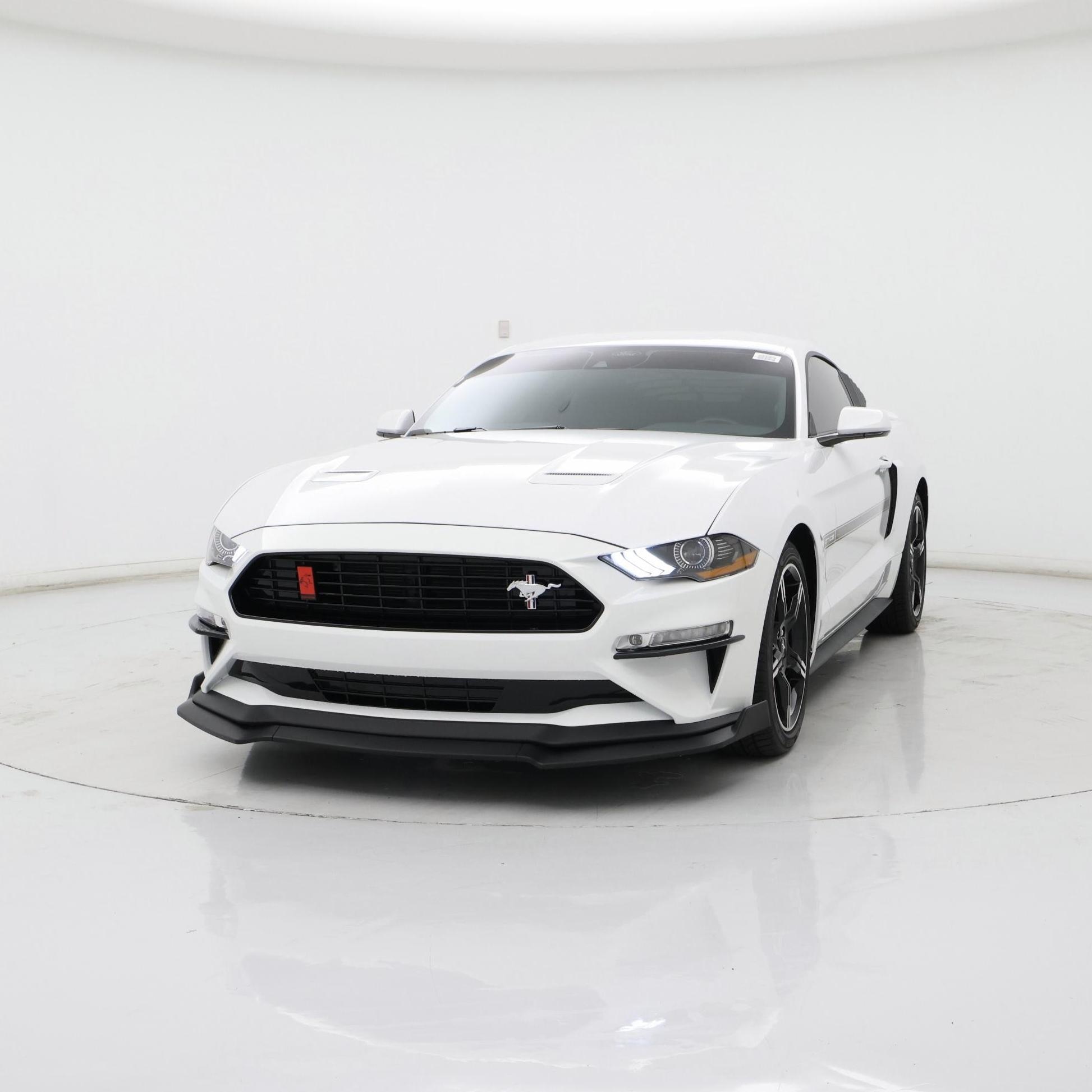 Thumbnail: 2021 Ford Mustang - 4
