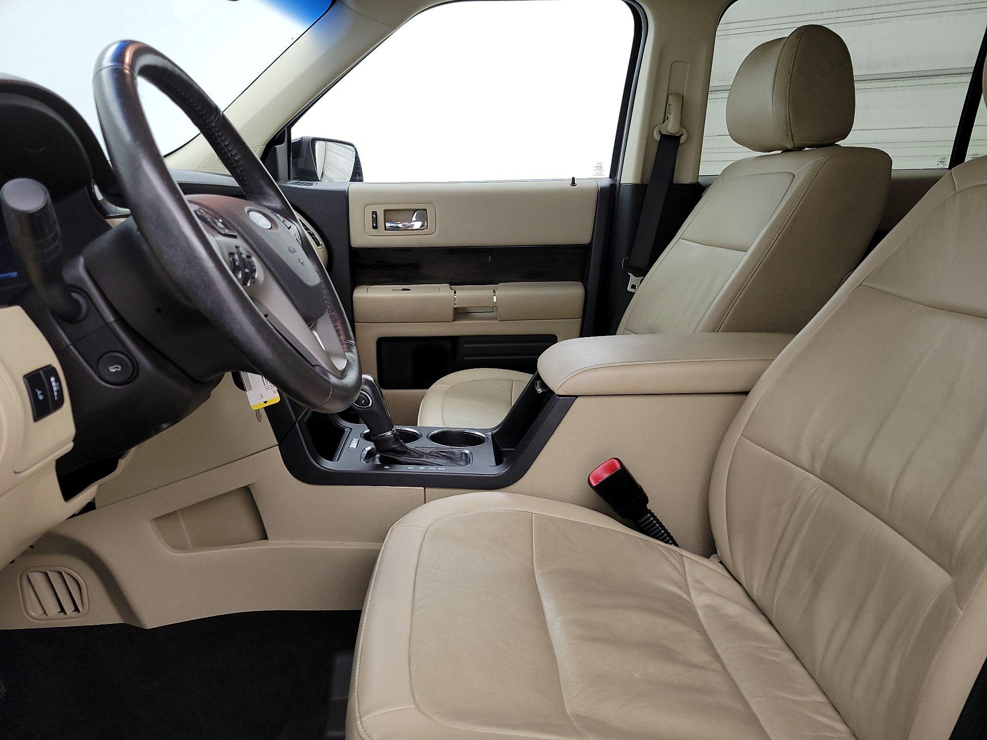 Thumbnail: 2014 Ford Flex - 11