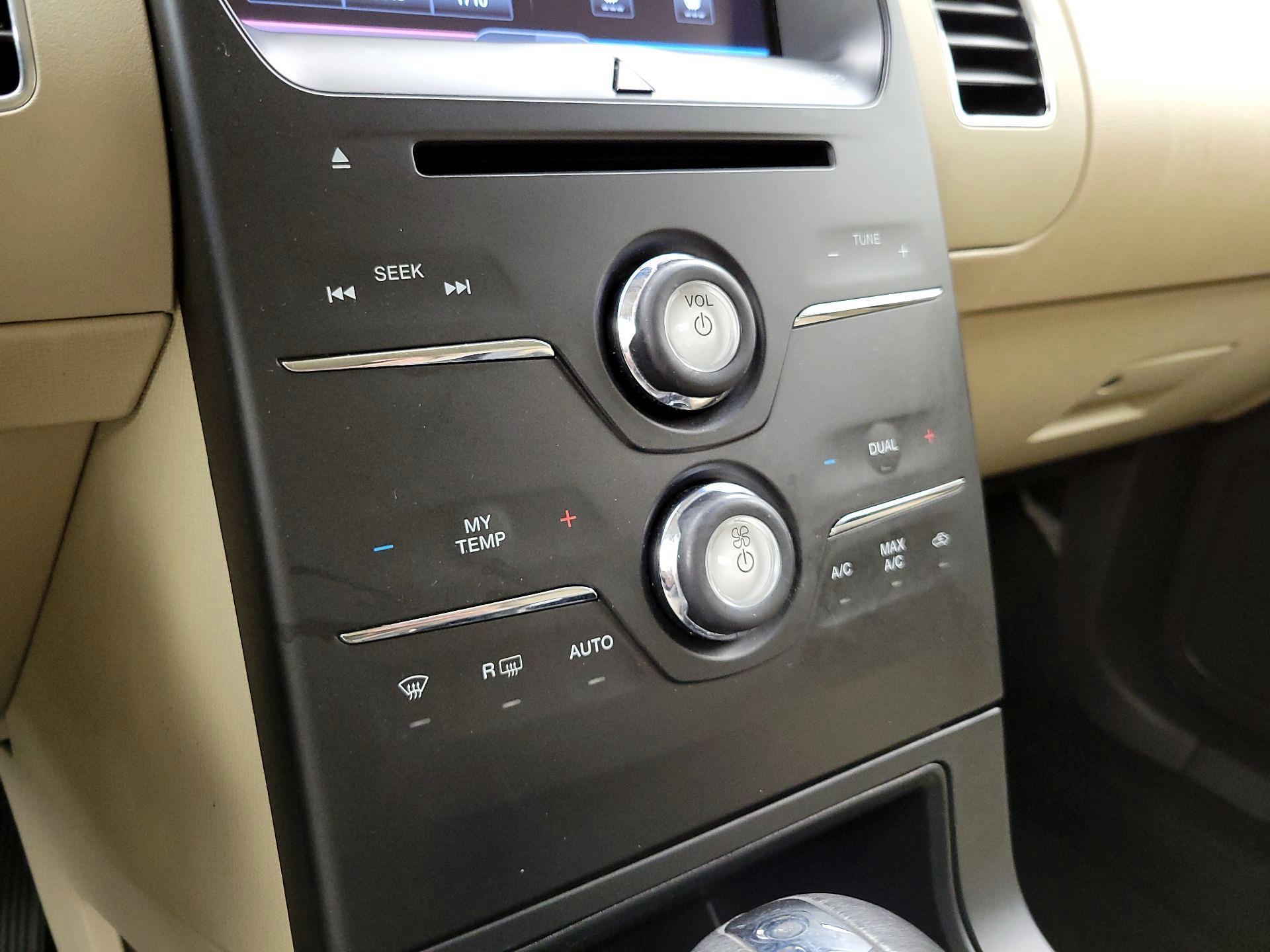 Thumbnail: 2014 Ford Flex - 16