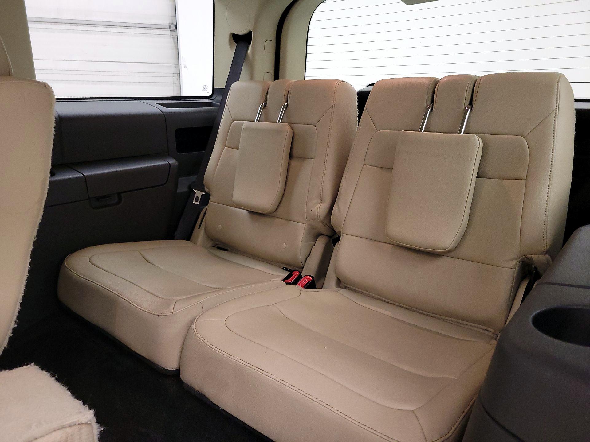 Thumbnail: 2014 Ford Flex - 19