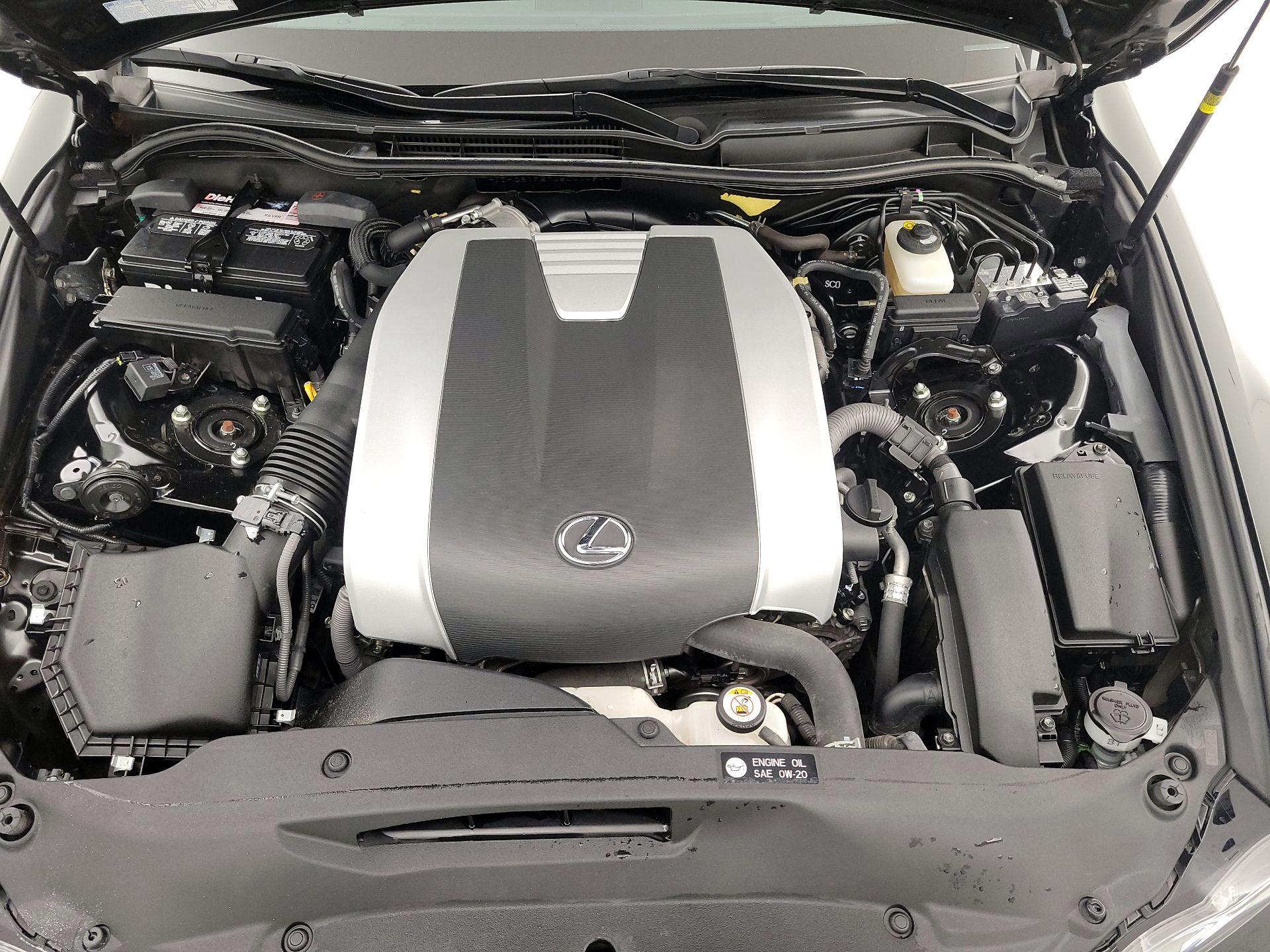 Thumbnail: 2020 Lexus IS - 18