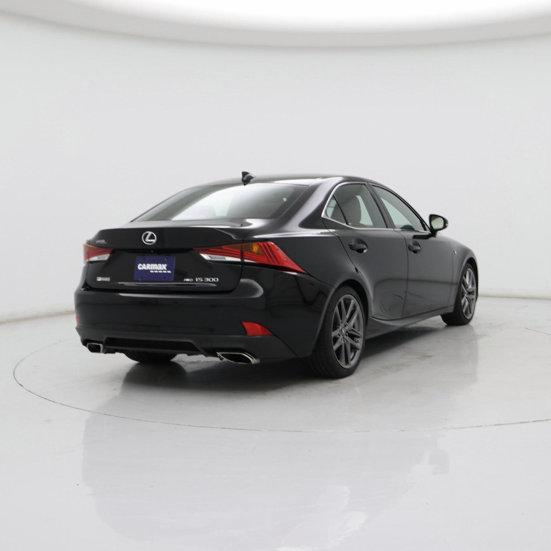 Thumbnail: 2020 Lexus IS - 8