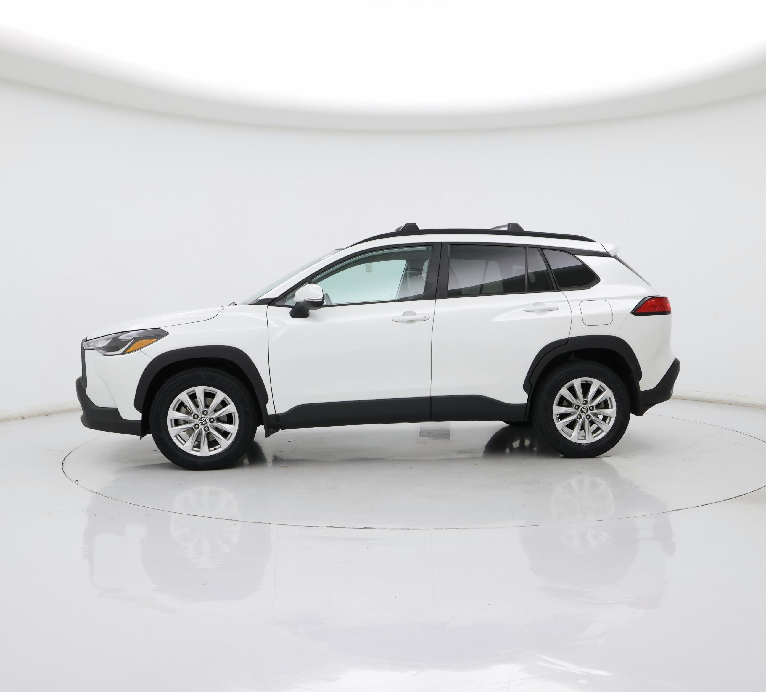 Thumbnail: 2022 Toyota Corolla Cross - 3