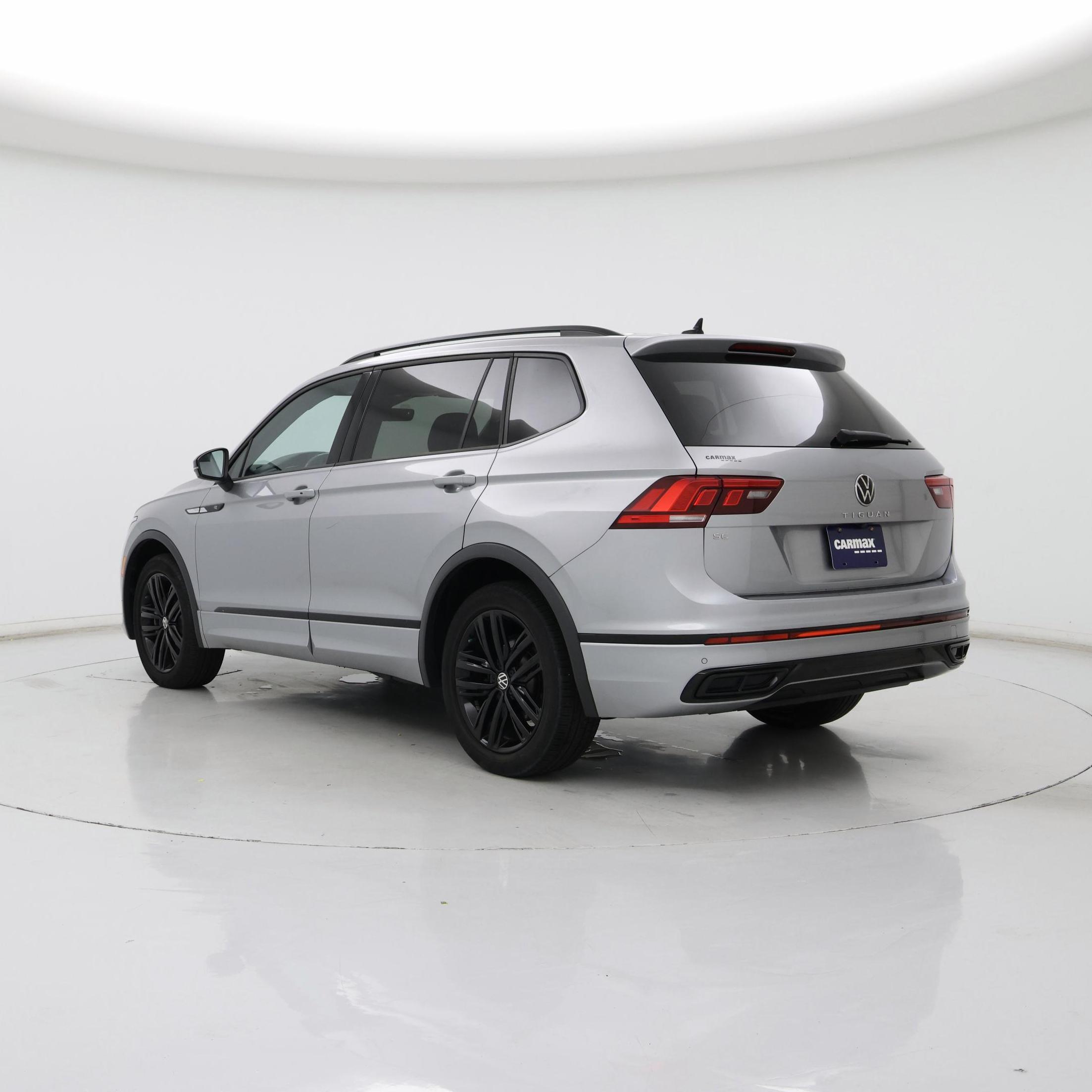 Thumbnail: 2022 Volkswagen Tiguan - 2