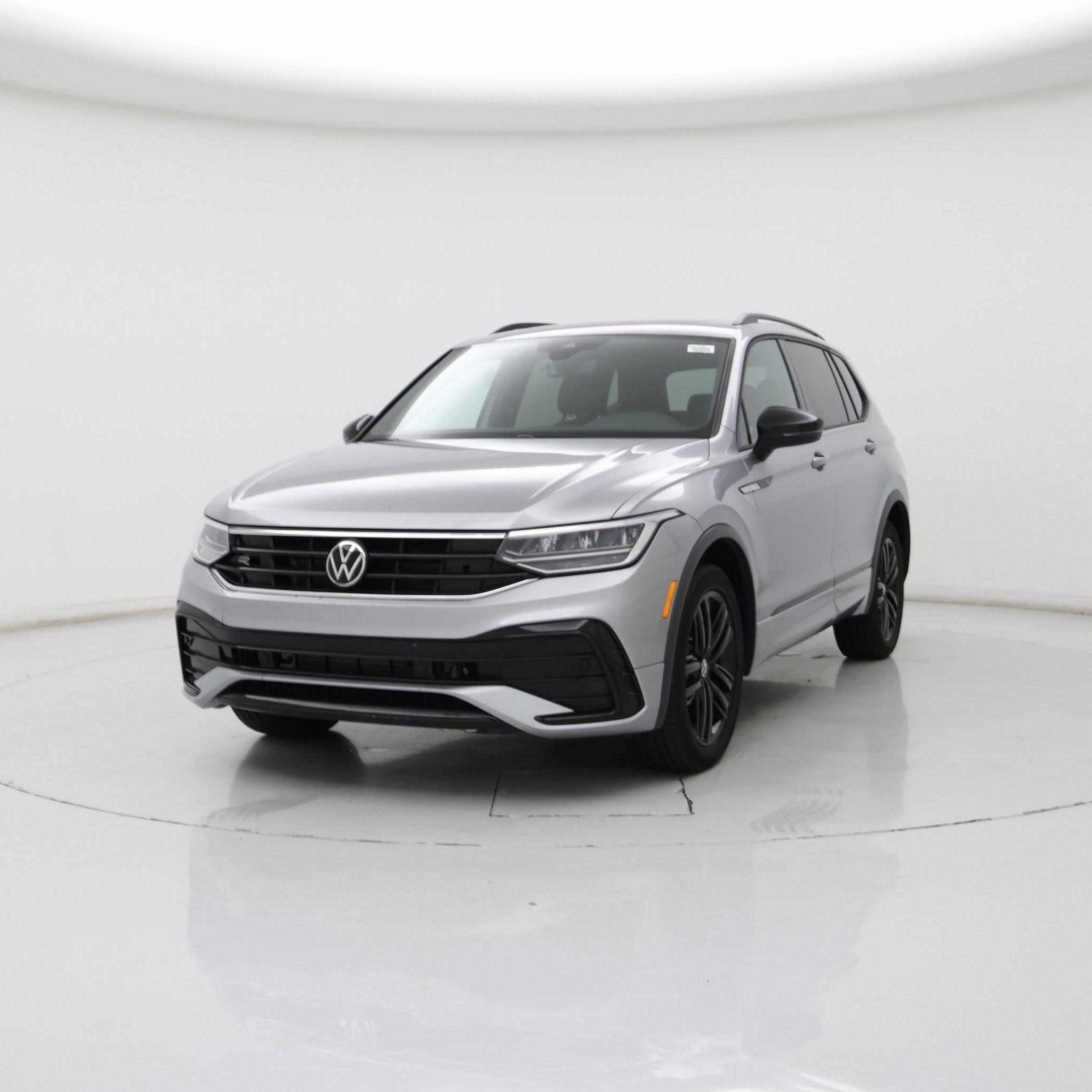Thumbnail: 2022 Volkswagen Tiguan - 4