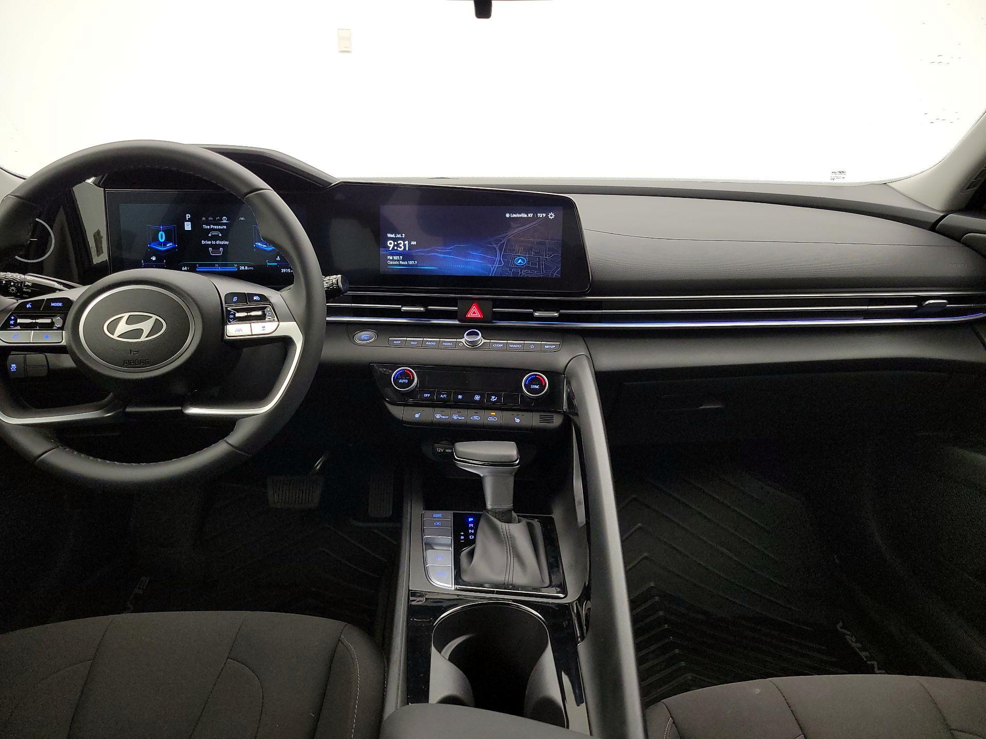 Thumbnail: 2024 Hyundai Elantra - 9