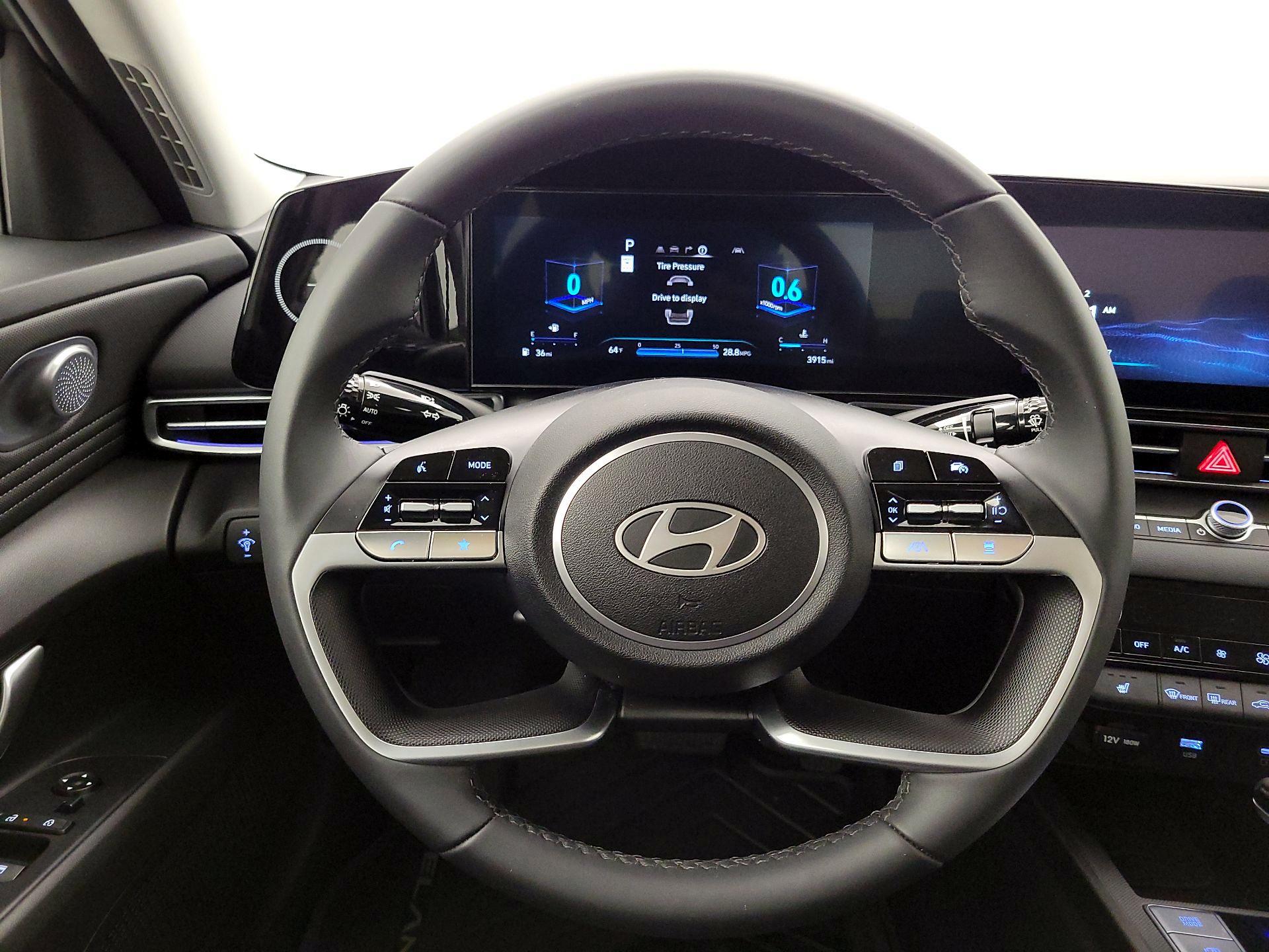 Thumbnail: 2024 Hyundai Elantra - 10