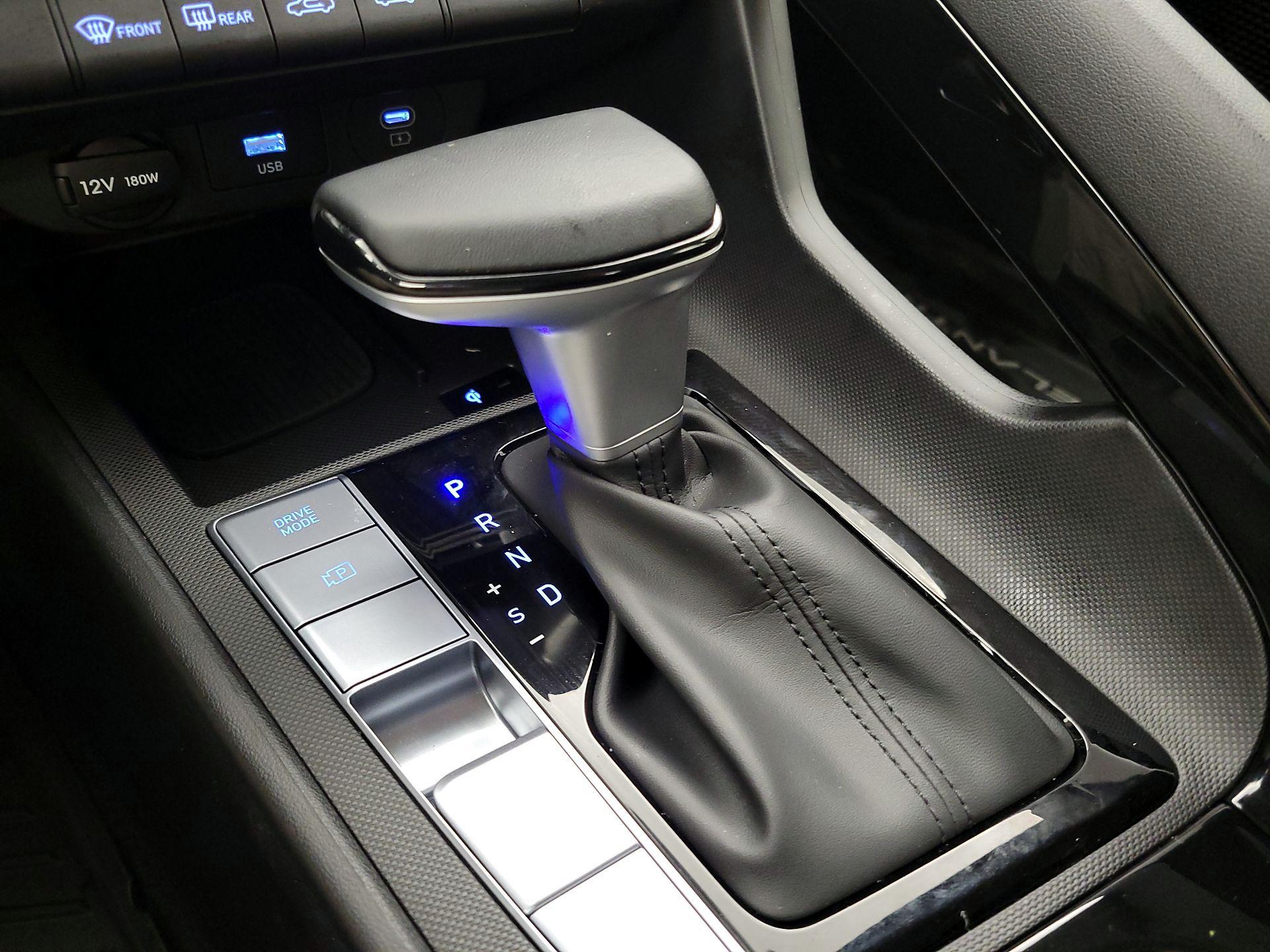 Thumbnail: 2024 Hyundai Elantra - 17
