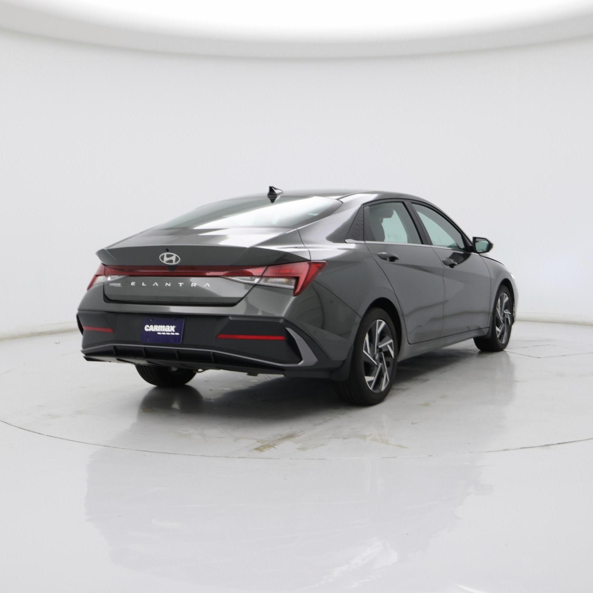Thumbnail: 2024 Hyundai Elantra - 8