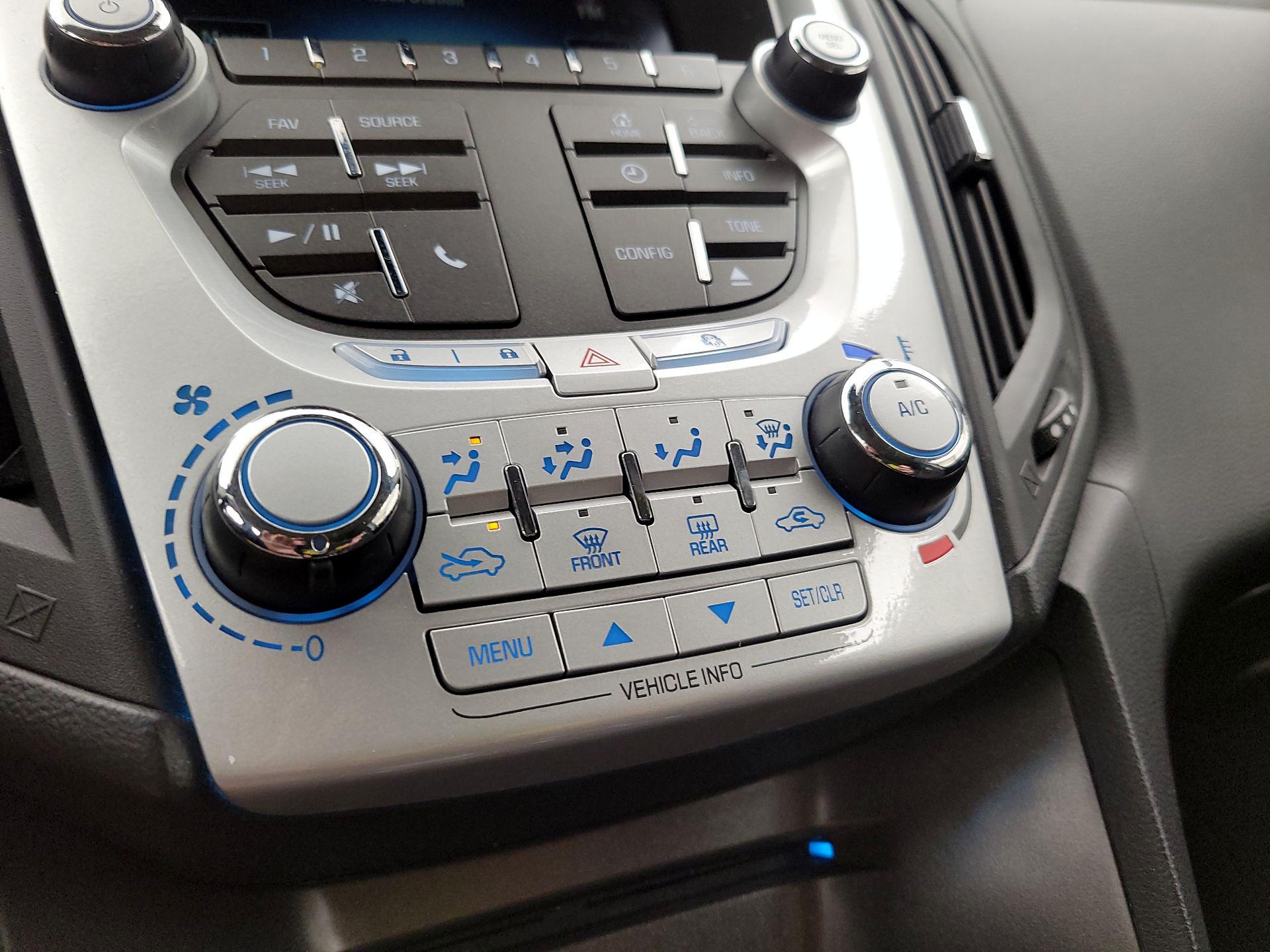 Thumbnail: 2015 Chevrolet Equinox - 14