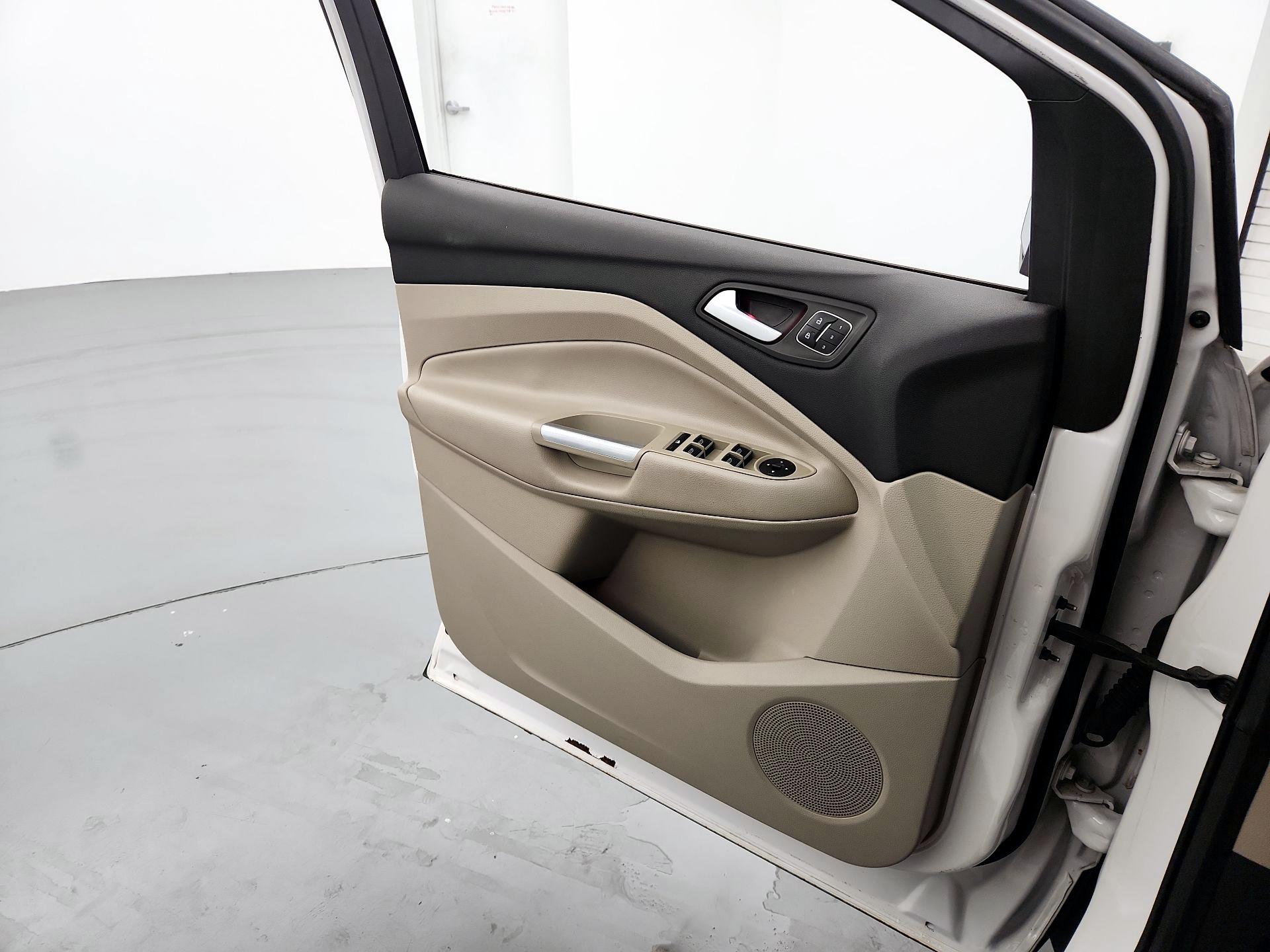 Thumbnail: 2017 Ford Escape - 12