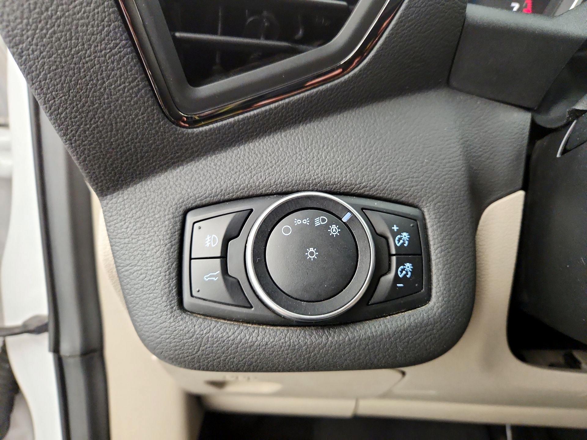Thumbnail: 2017 Ford Escape - 13